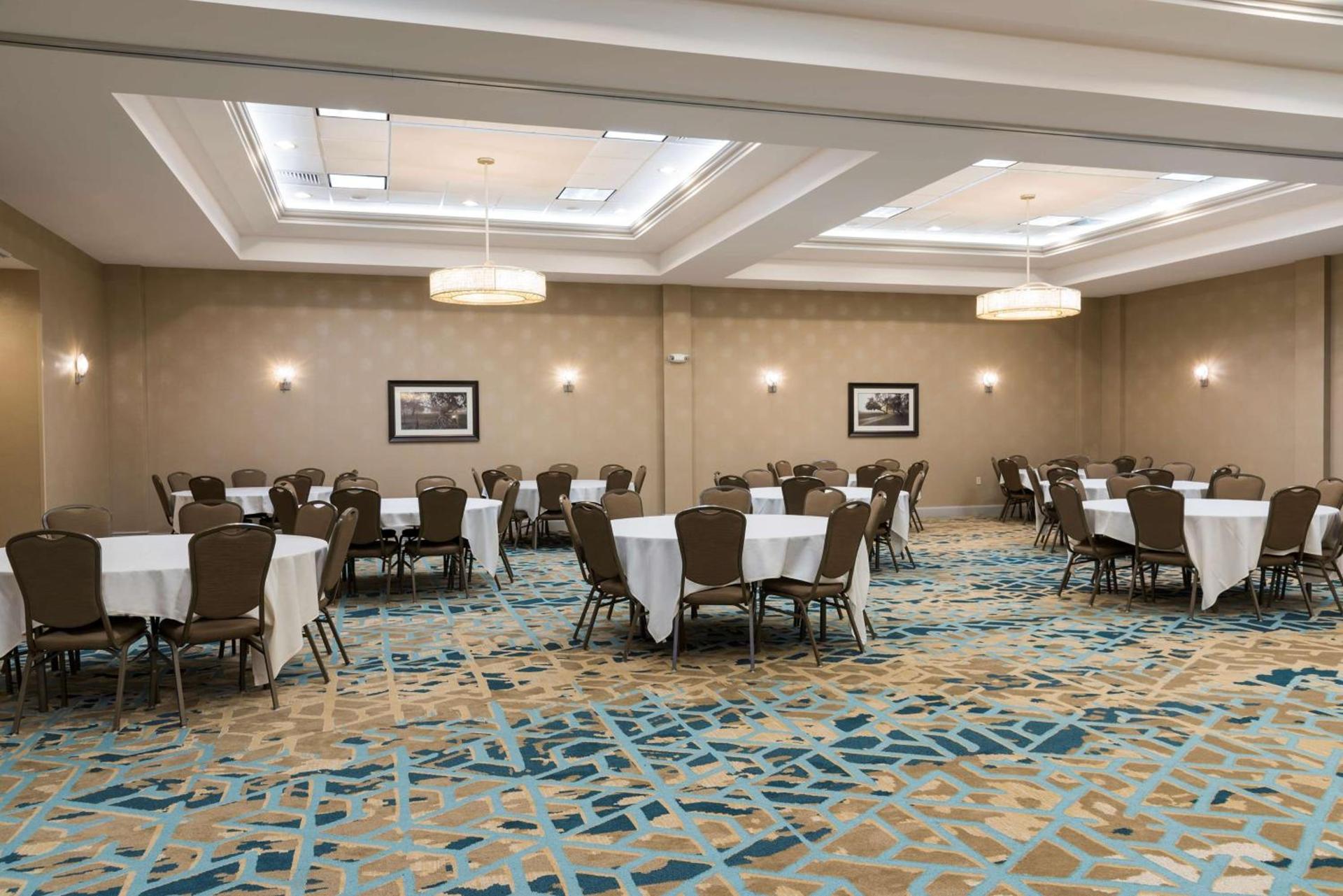 Doubletree by Hilton Pleasant Prairie Kenosha, WI photo 30
