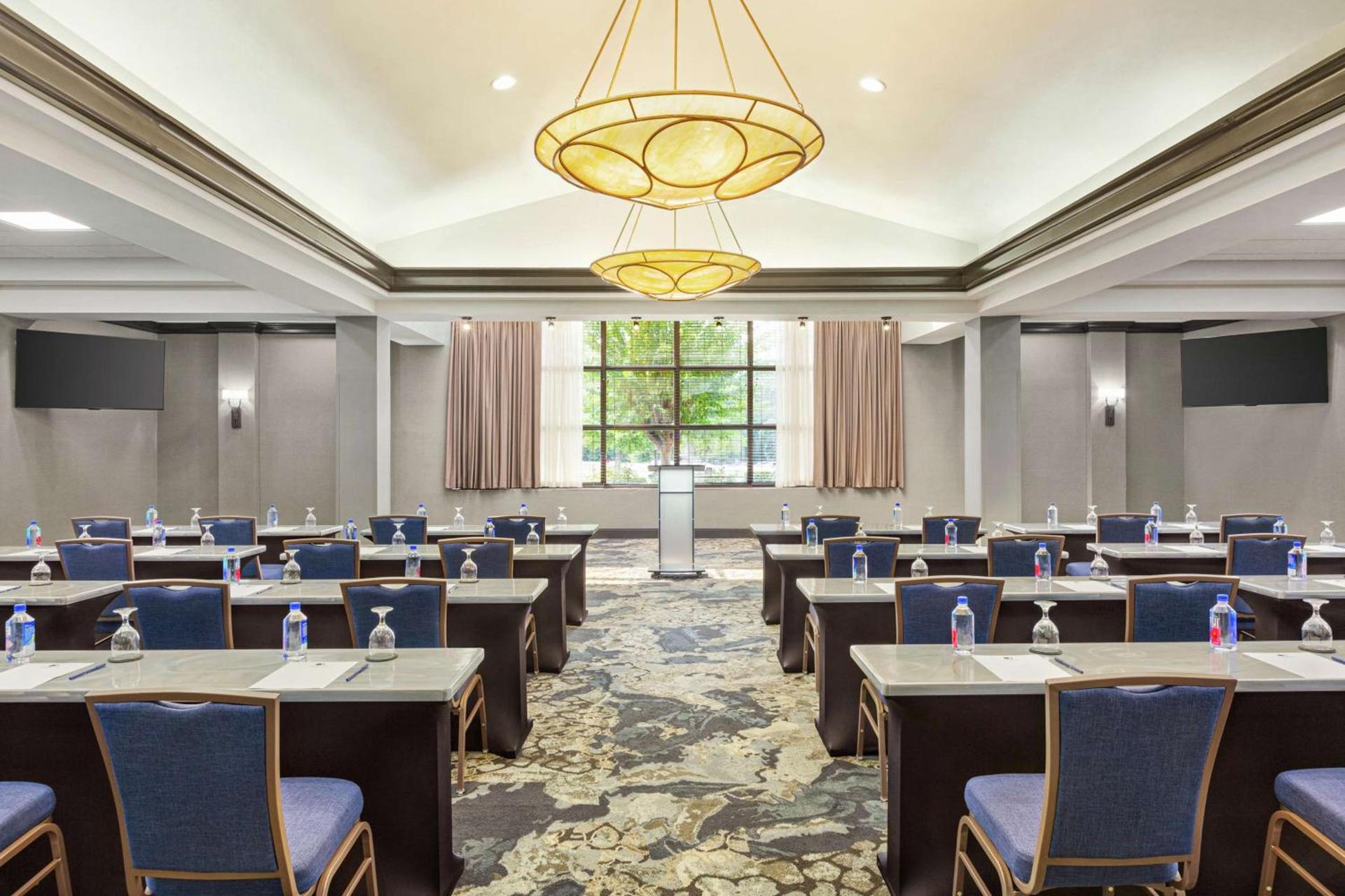 DoubleTree by Hilton Jackson photo 40