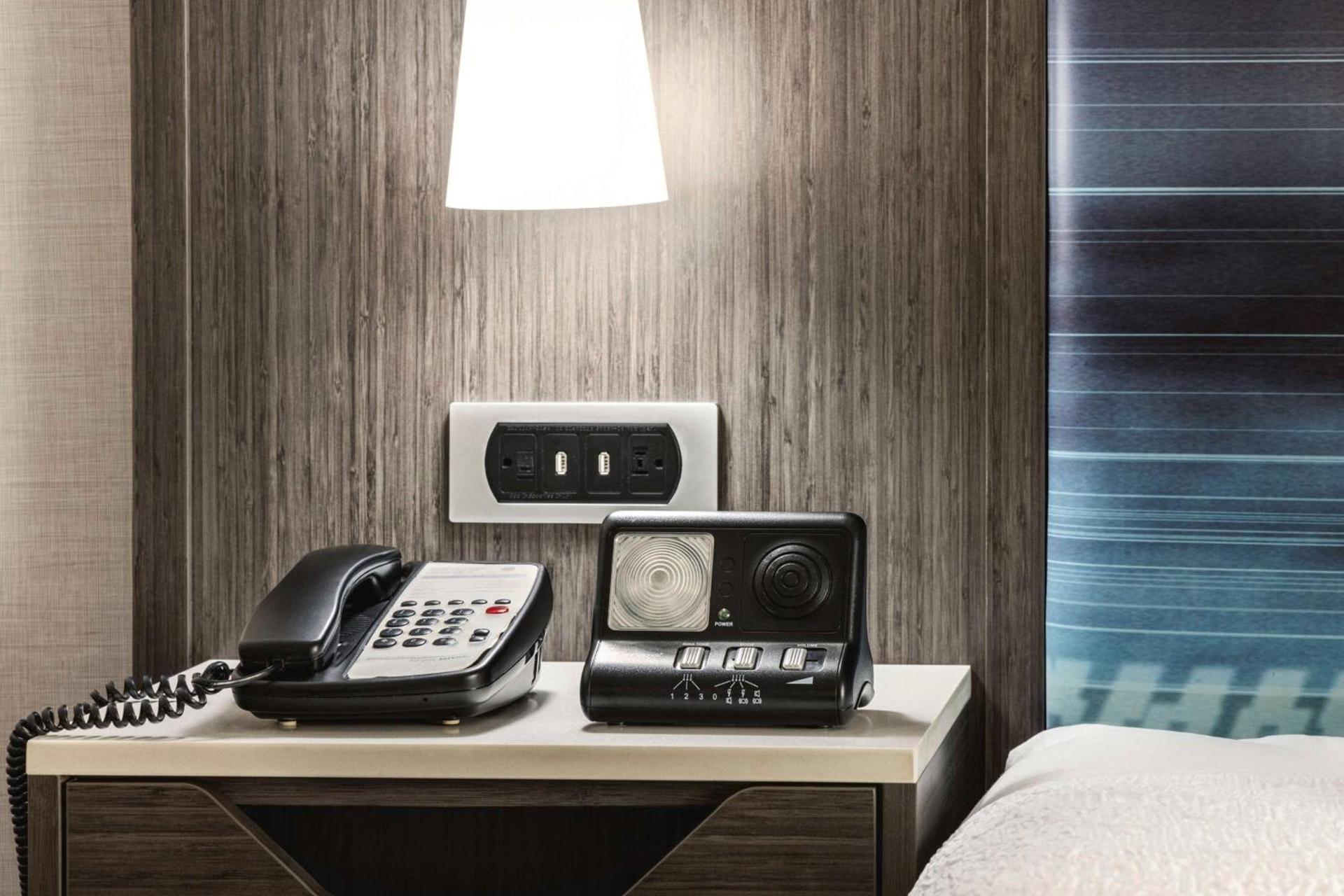Hampton Inn Chicago-O'Hare International Airport photo 31