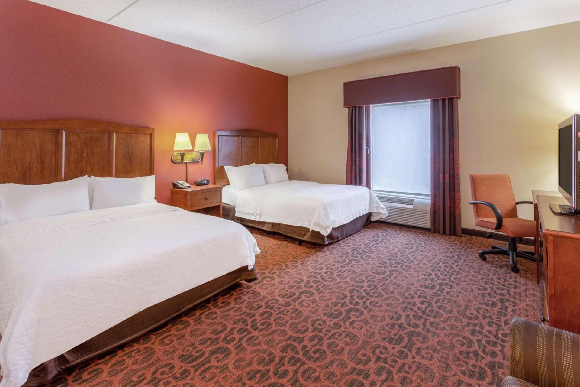 Hampton Inn Owings Mills photo 12