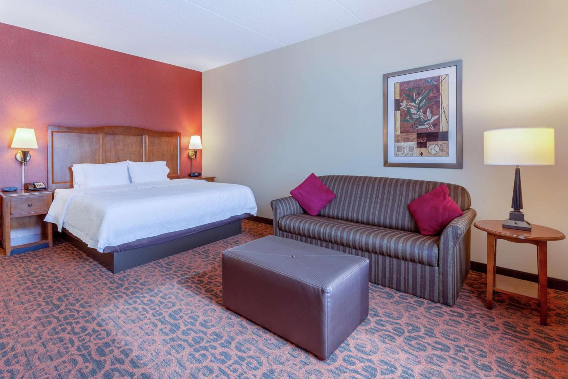 Hampton Inn Owings Mills photo 13