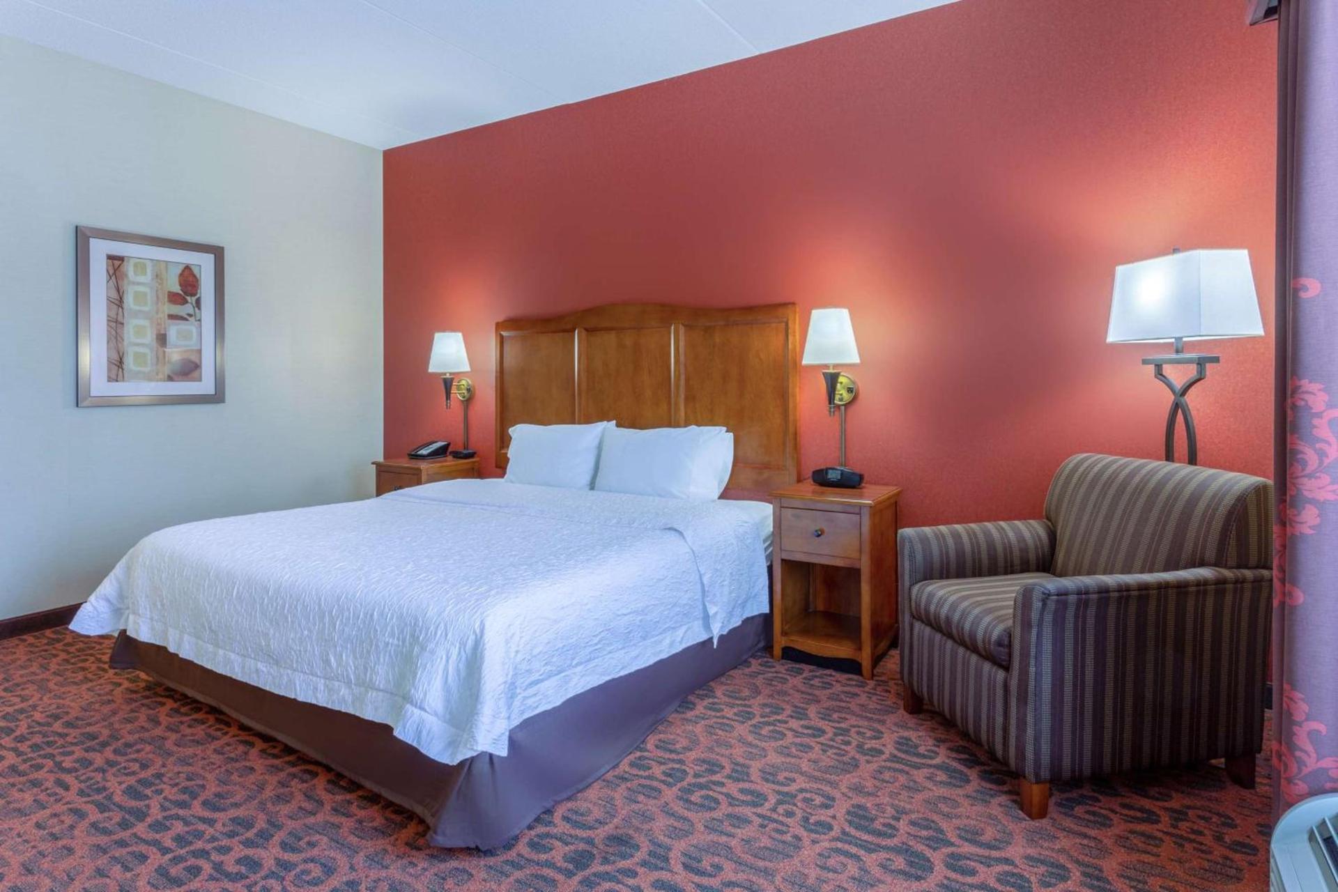 Hampton Inn Owings Mills photo 19