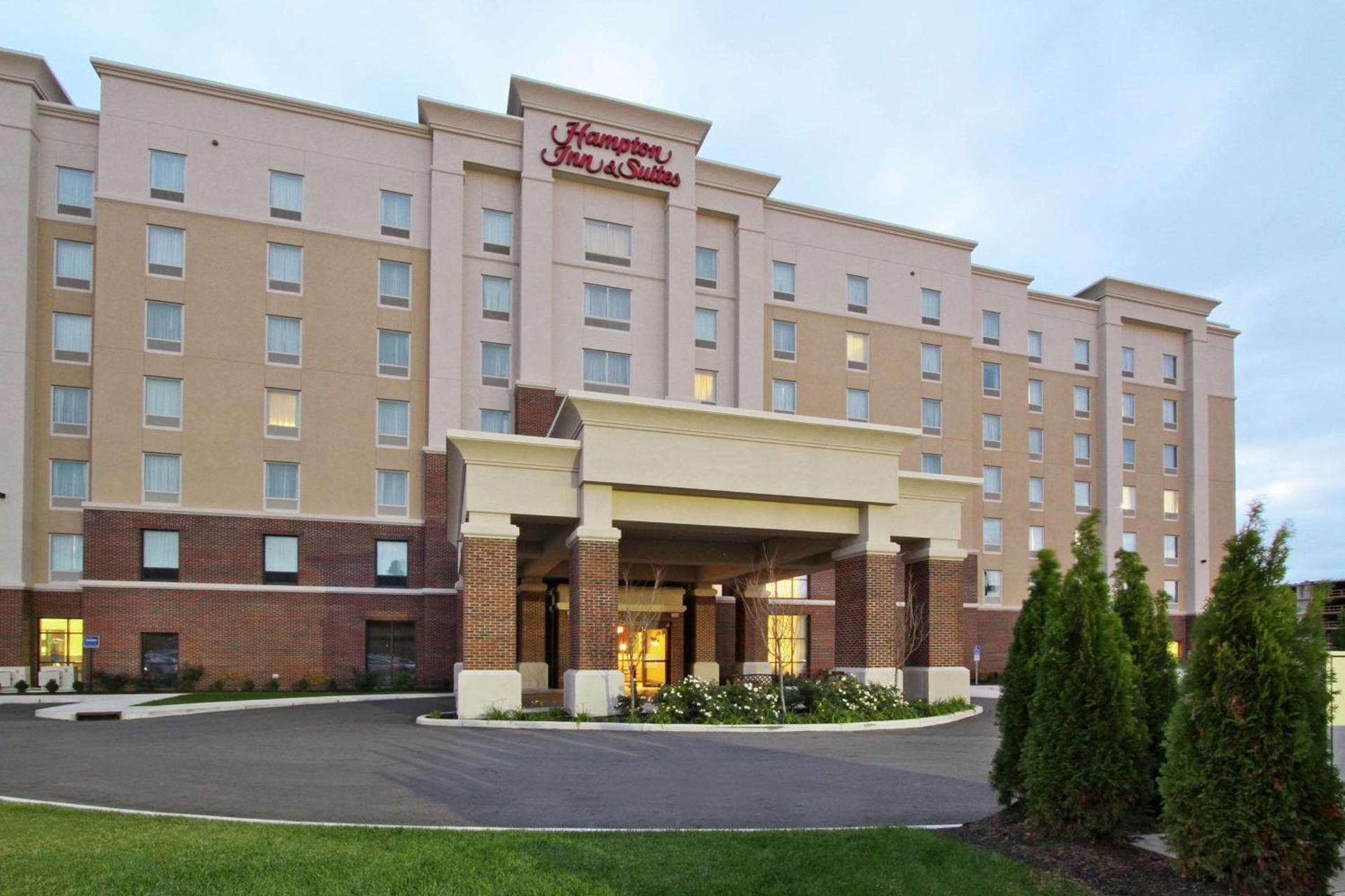 Hampton Inn & Suites Columbus/University Area photo 1