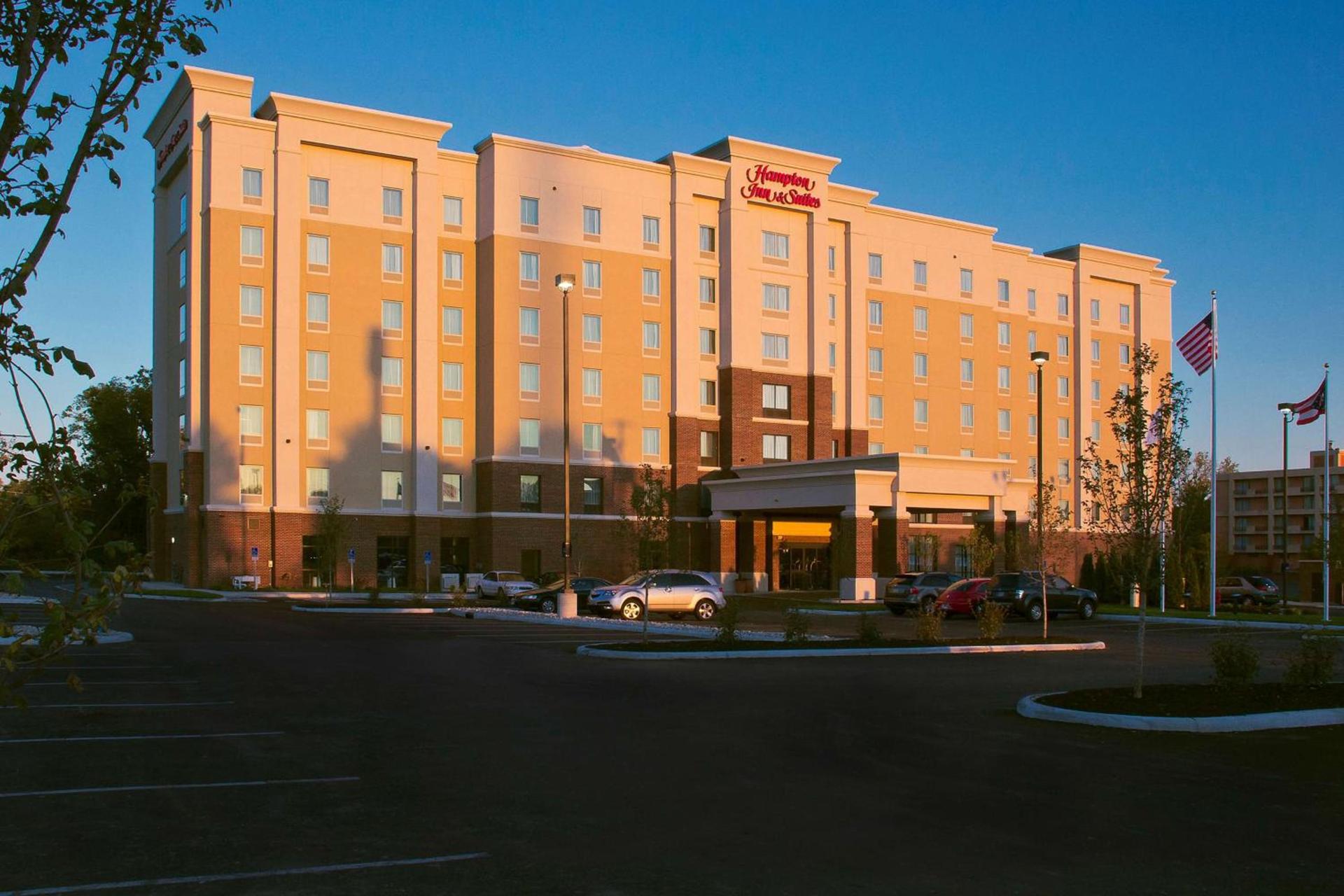 Hampton Inn & Suites Columbus/University Area photo 5