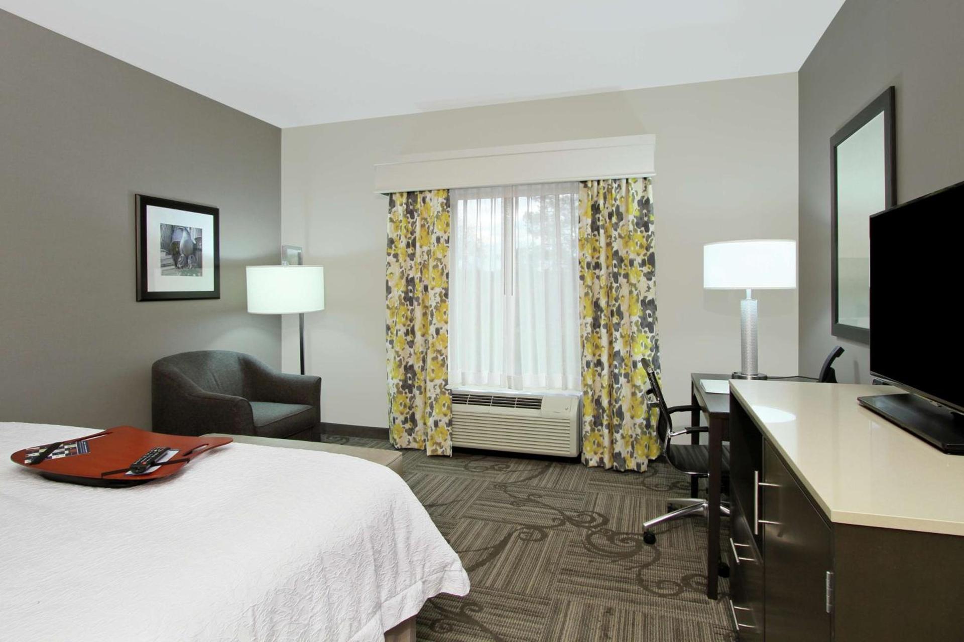 Hampton Inn & Suites Columbus/University Area photo 49