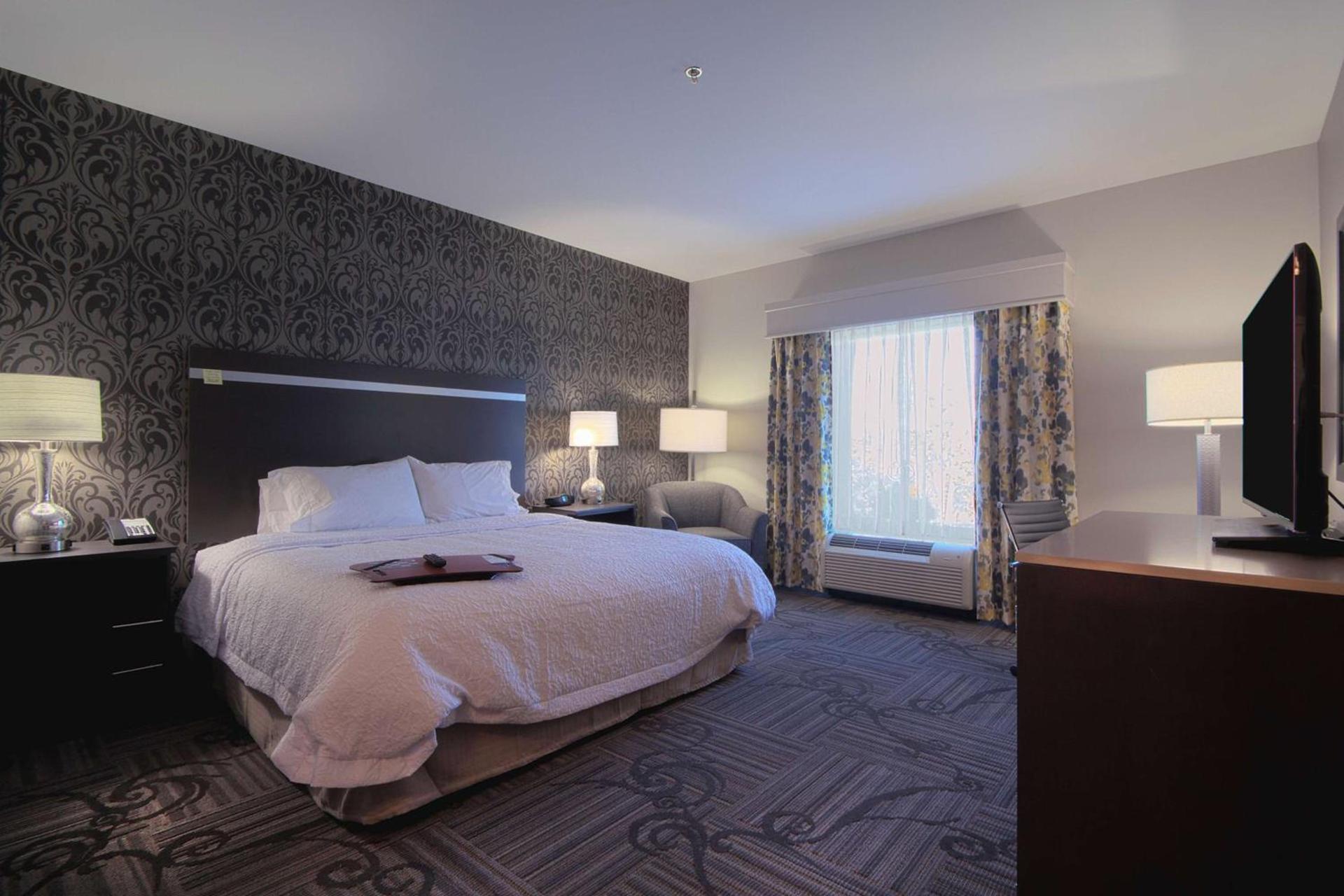 Hampton Inn & Suites Columbus/University Area photo 53