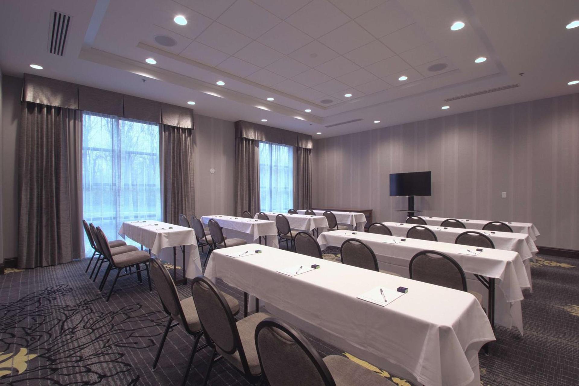 Hampton Inn & Suites Columbus/University Area photo 64