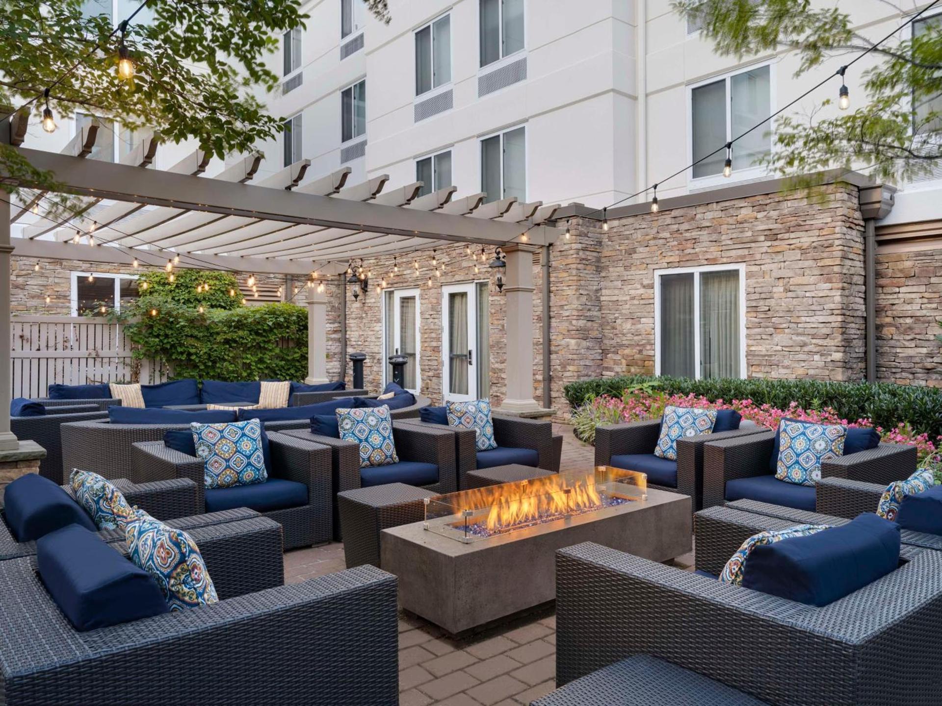 Hilton Garden Inn Melville photo 8