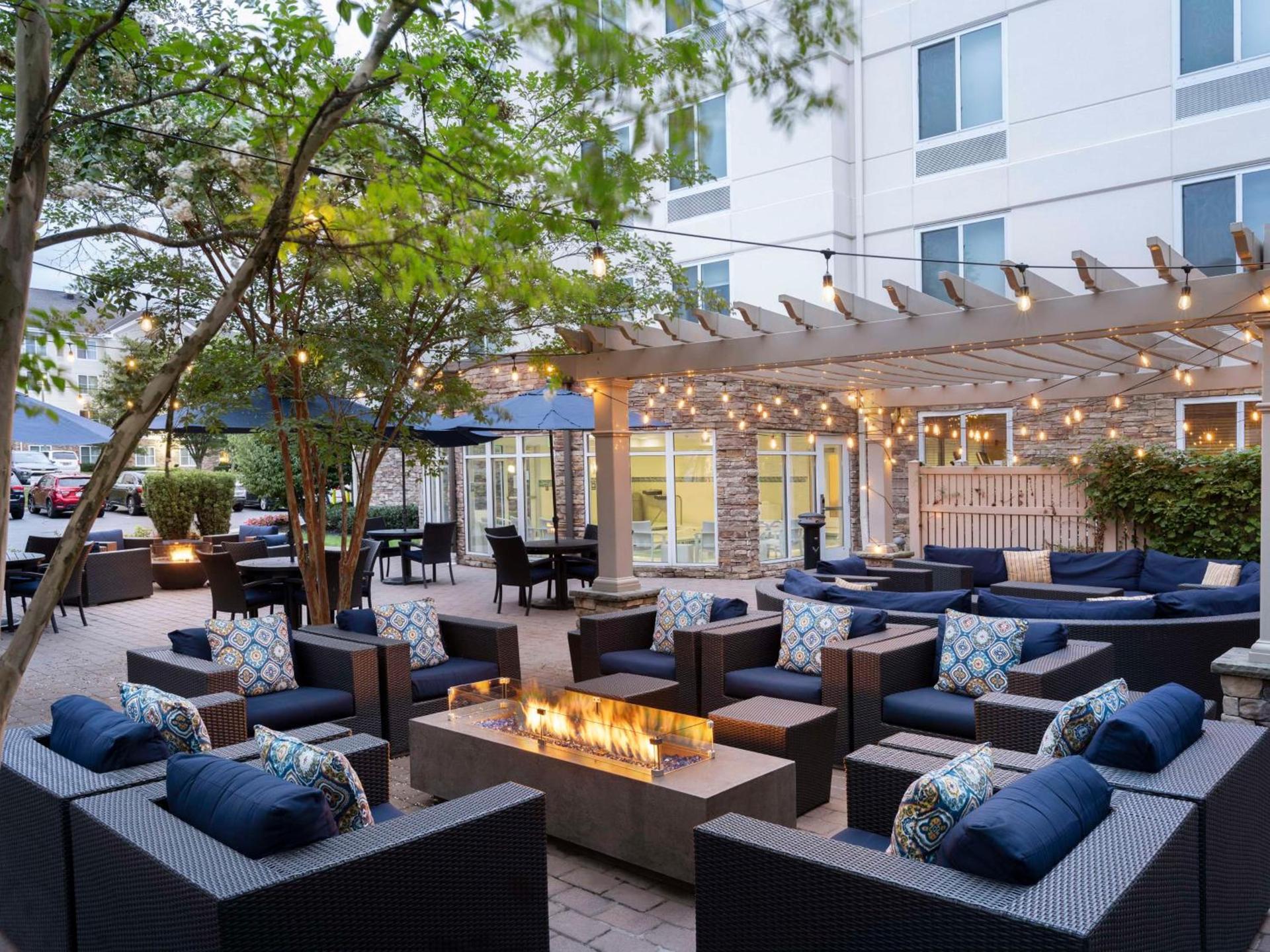 Hilton Garden Inn Melville photo 10