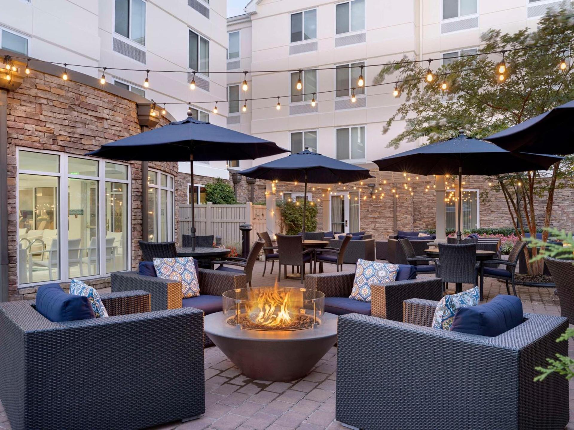 Hilton Garden Inn Melville photo 11