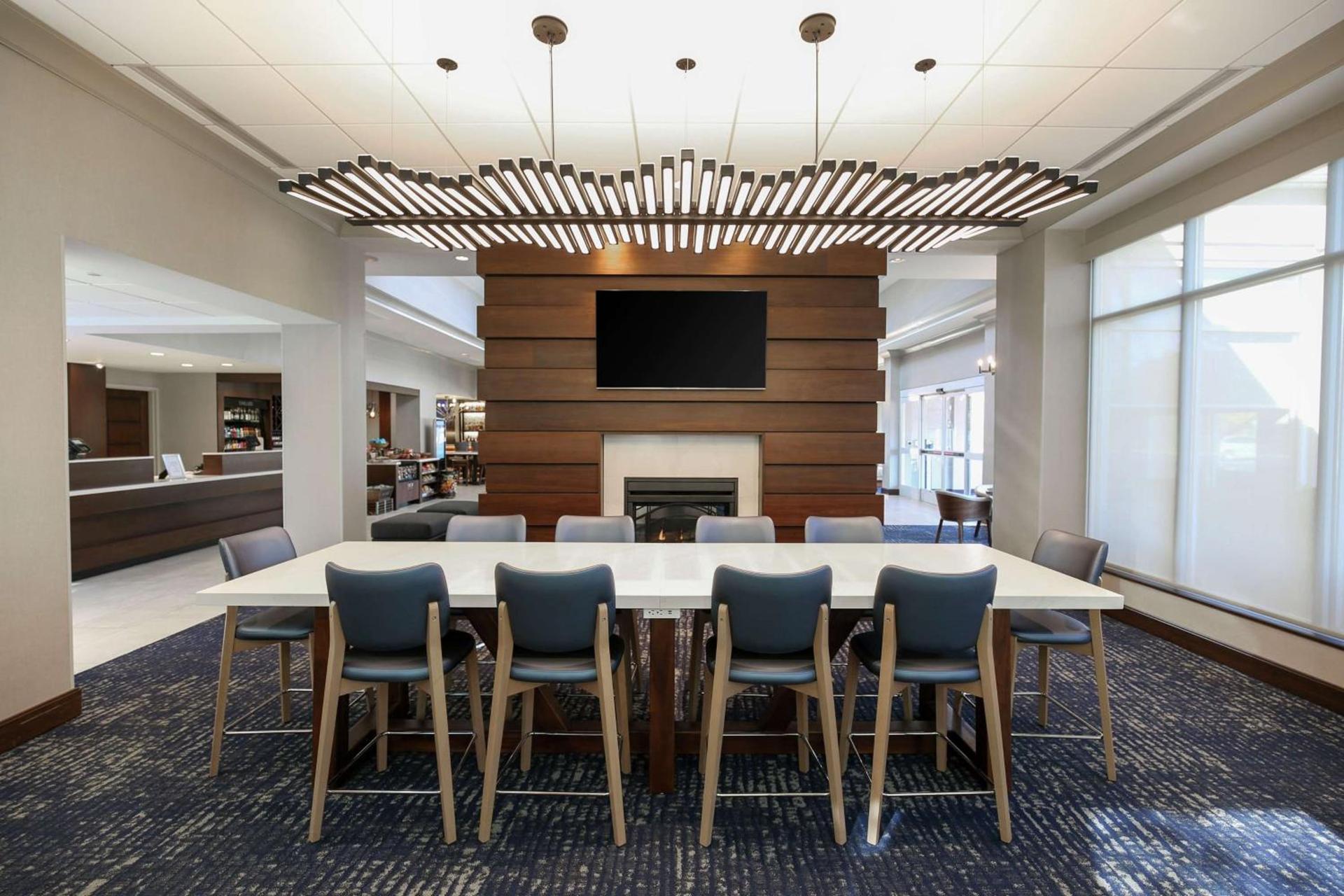 Hilton Garden Inn Melville photo 15