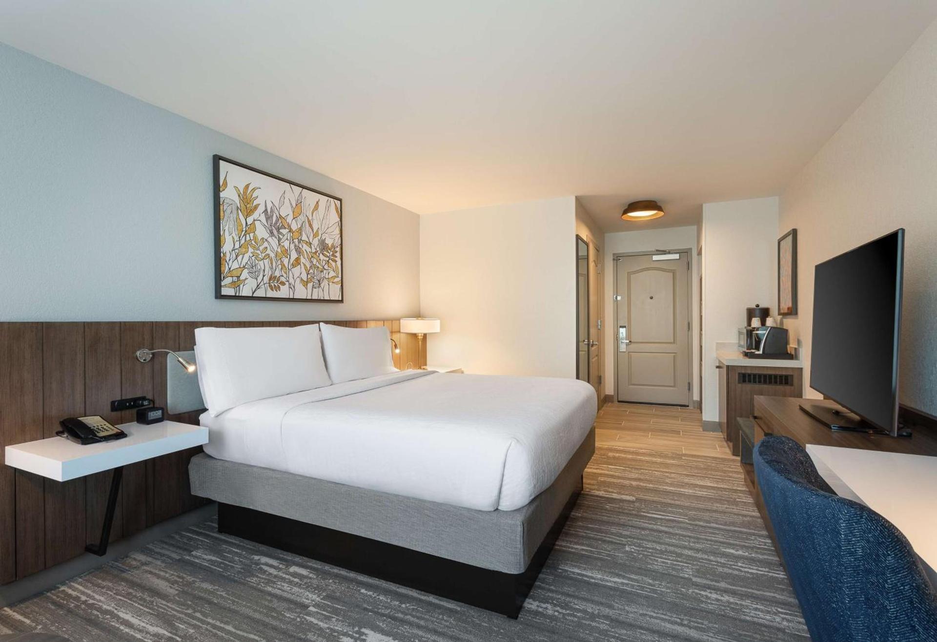 Hilton Garden Inn Melville photo 39