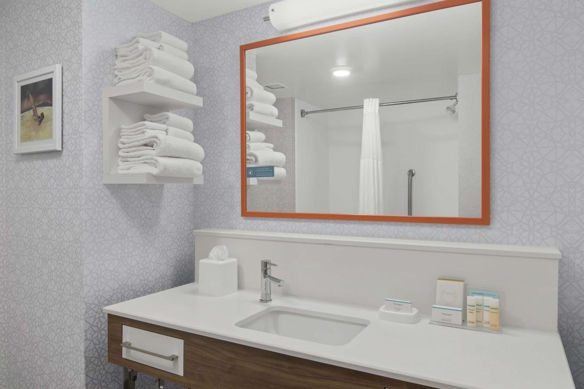 Hampton Inn & Suites Macon I-75 North photo 11