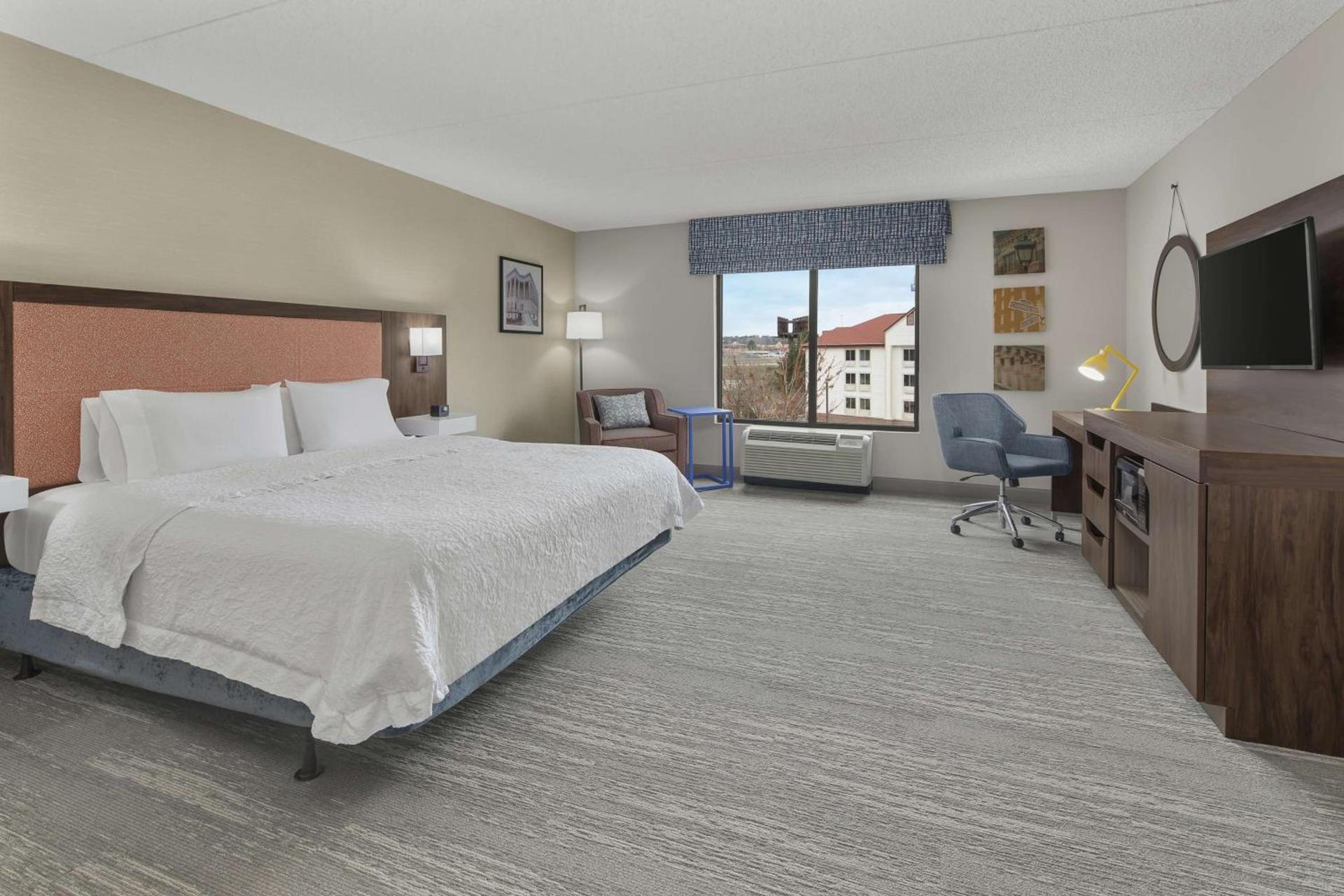 Hampton Inn & Suites Macon I-75 North photo 12