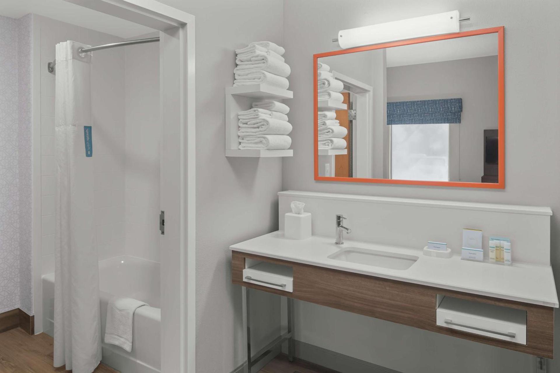Hampton Inn & Suites Macon I-75 North photo 14