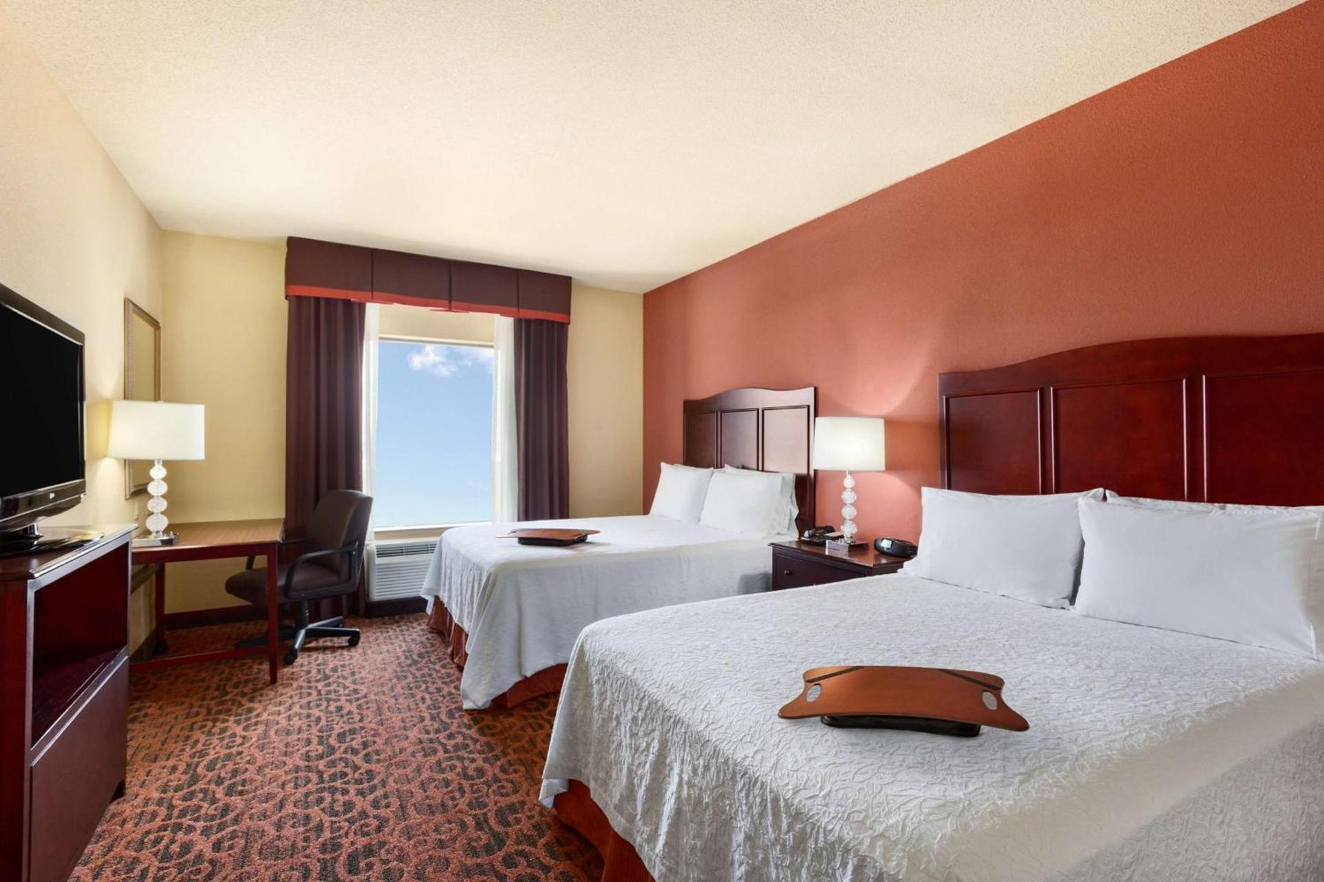 Hampton Inn & Suites Mission photo 11