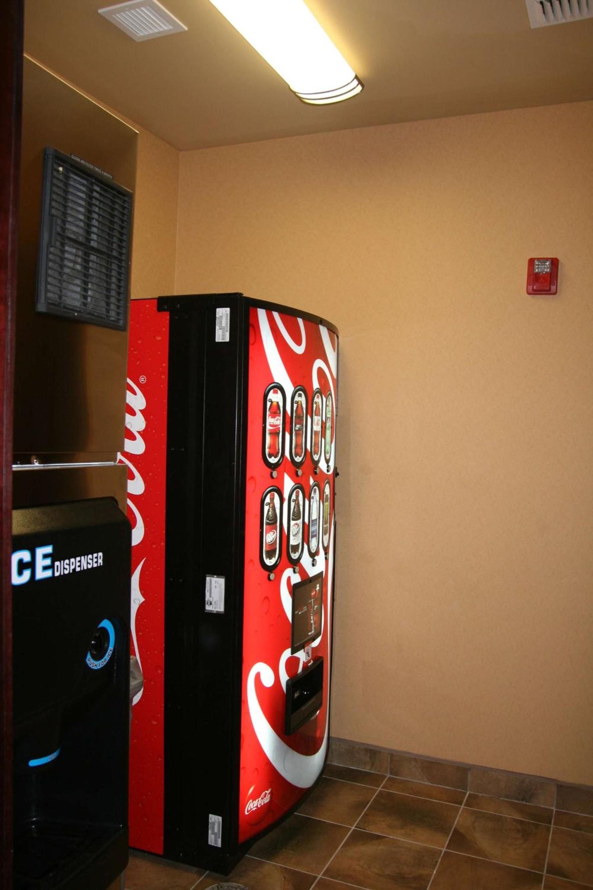 Hampton Inn & Suites Mission photo 21