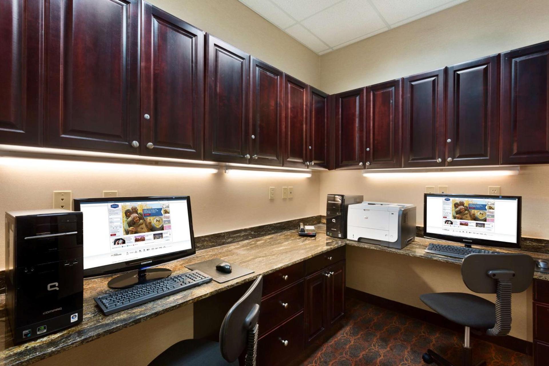 Hampton Inn & Suites Mission photo 22