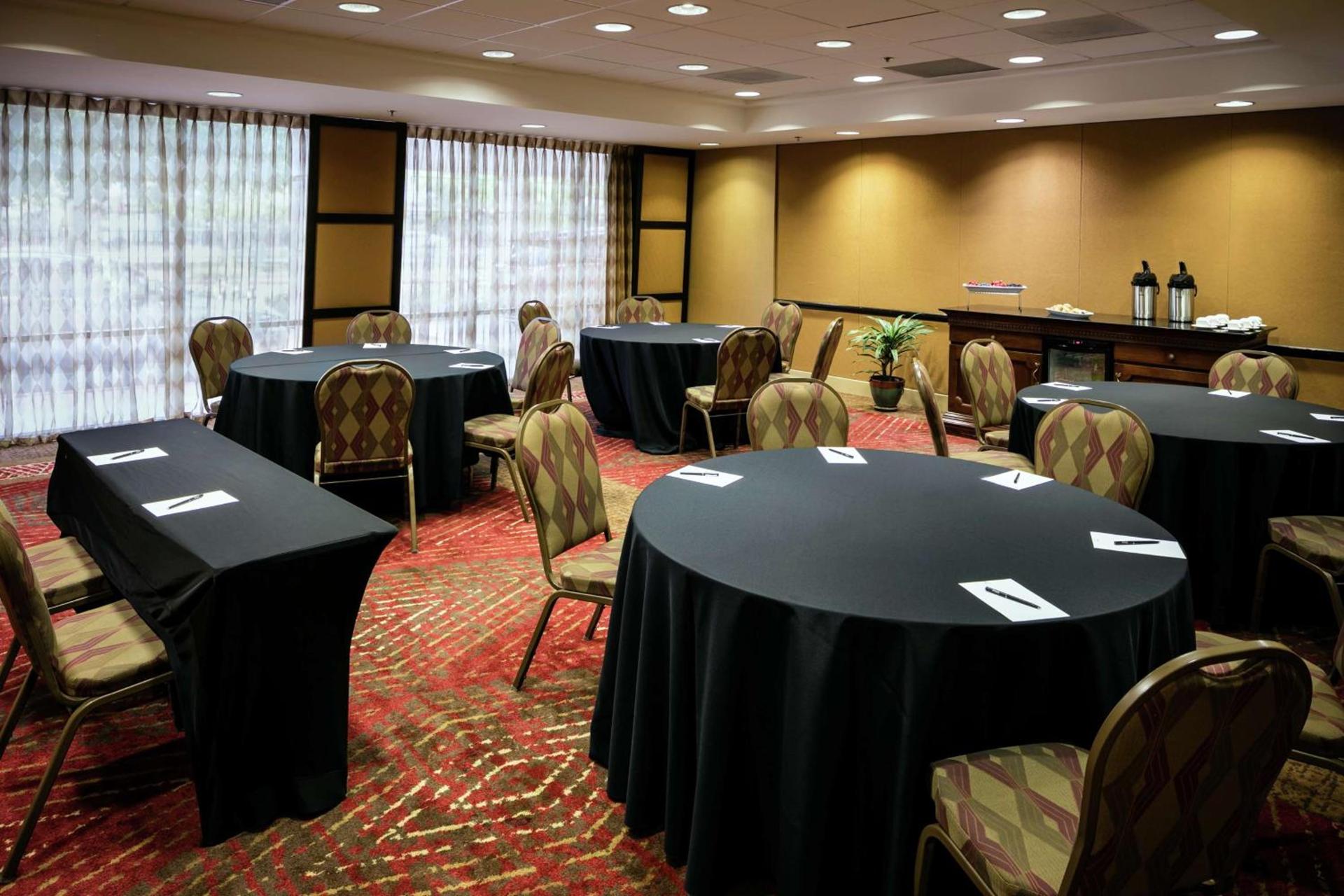Hilton Stockton photo 37