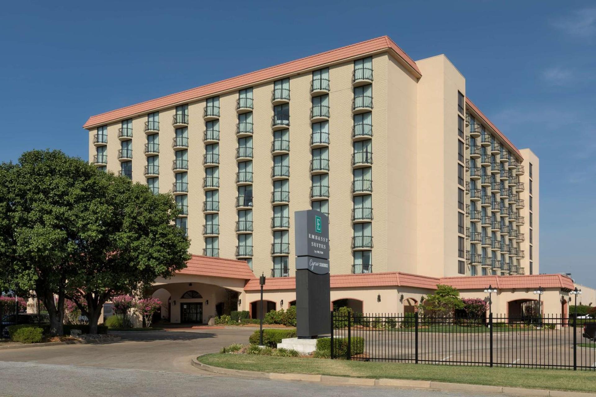 Embassy Suites by Hilton Tulsa I-44 photo 1