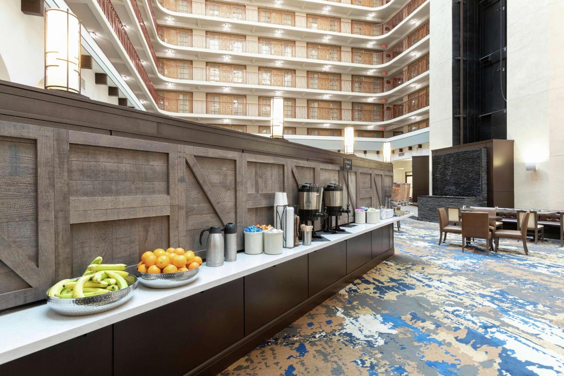 Embassy Suites by Hilton Tulsa I-44 photo 14