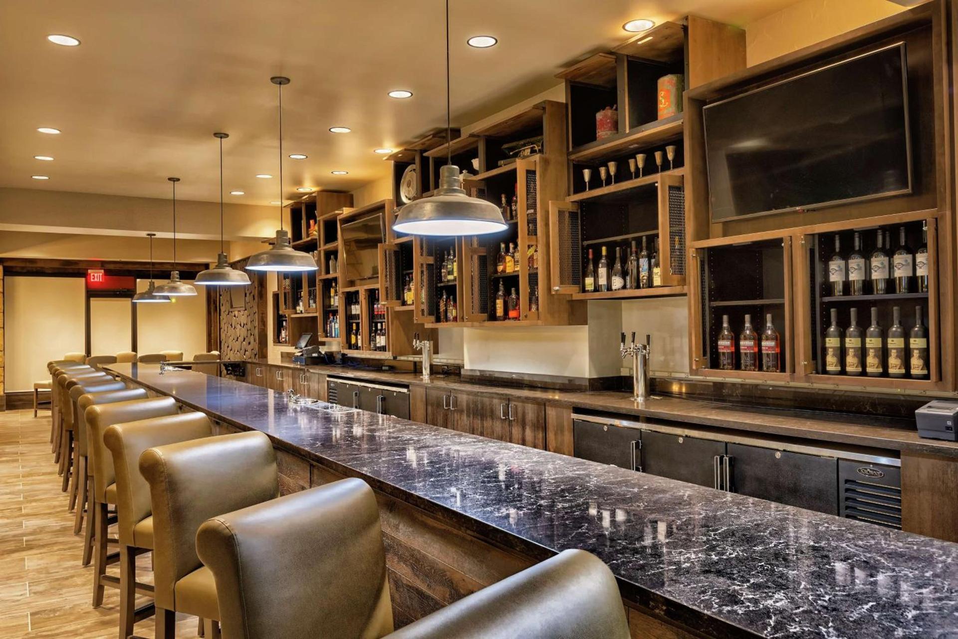 Embassy Suites by Hilton Tulsa I-44 photo 49