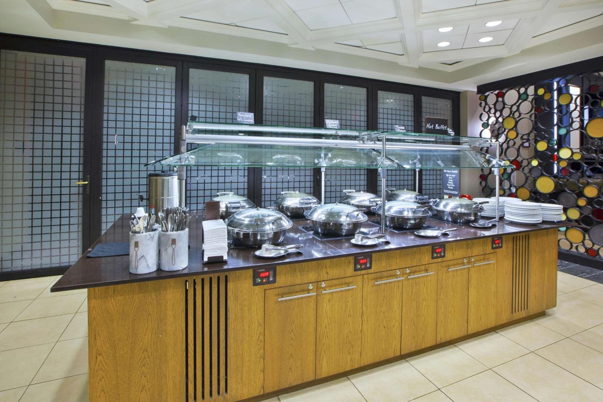 Embassy Suites Columbus - Airport photo 9