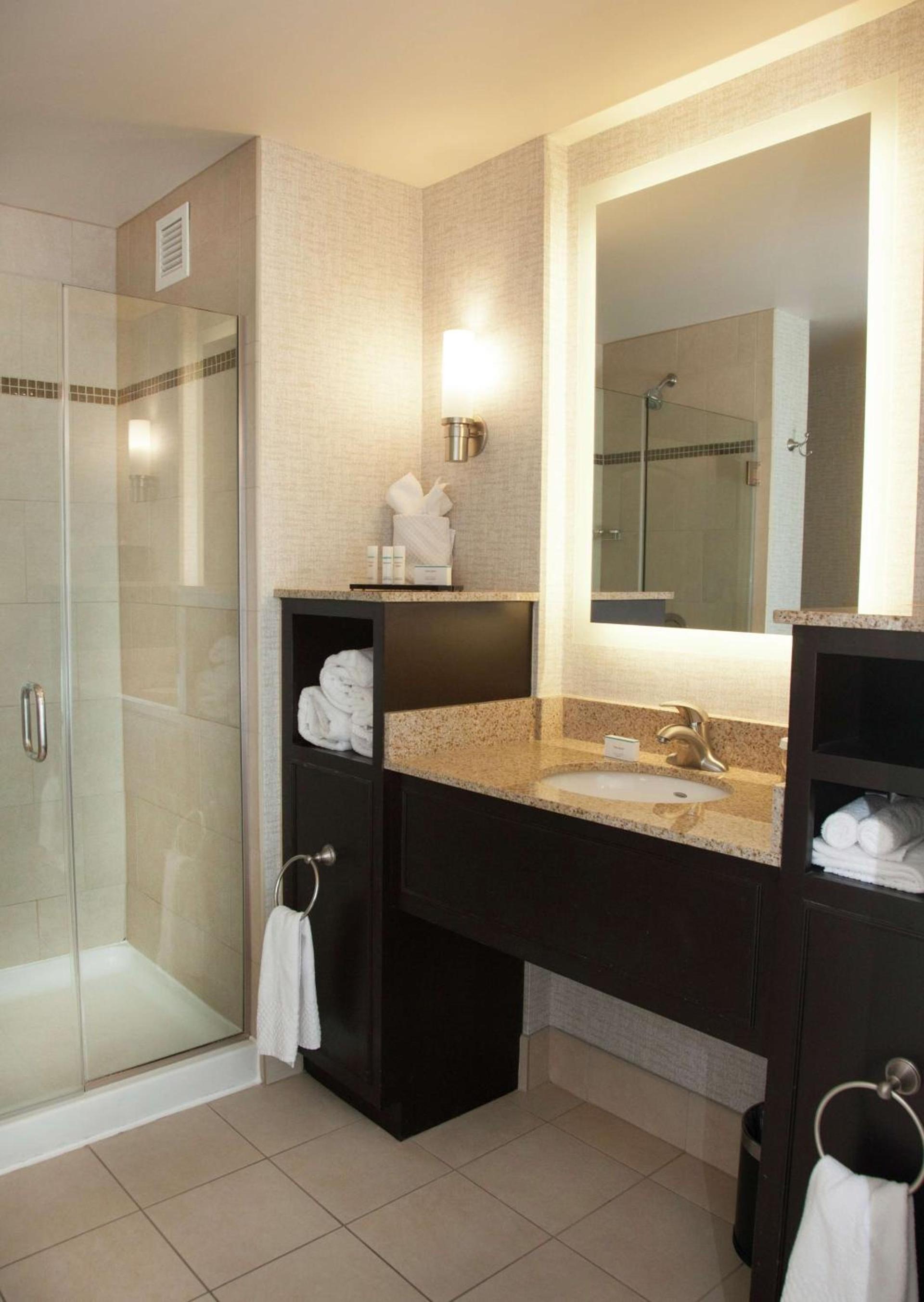Embassy Suites Columbus - Airport photo 15