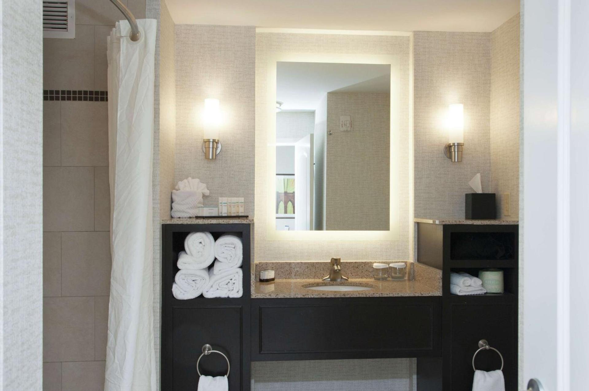 Embassy Suites Columbus - Airport photo 20