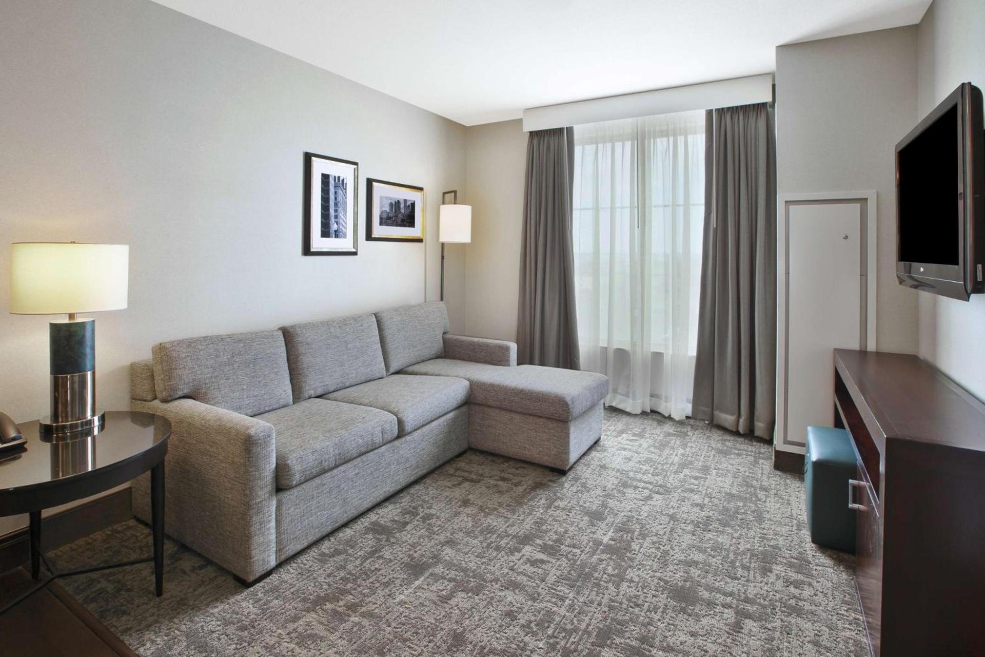 Embassy Suites Columbus - Airport photo 29