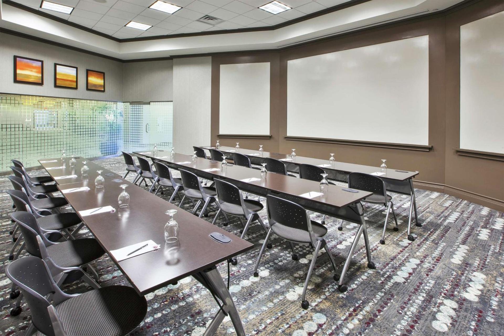 Embassy Suites Columbus - Airport photo 35