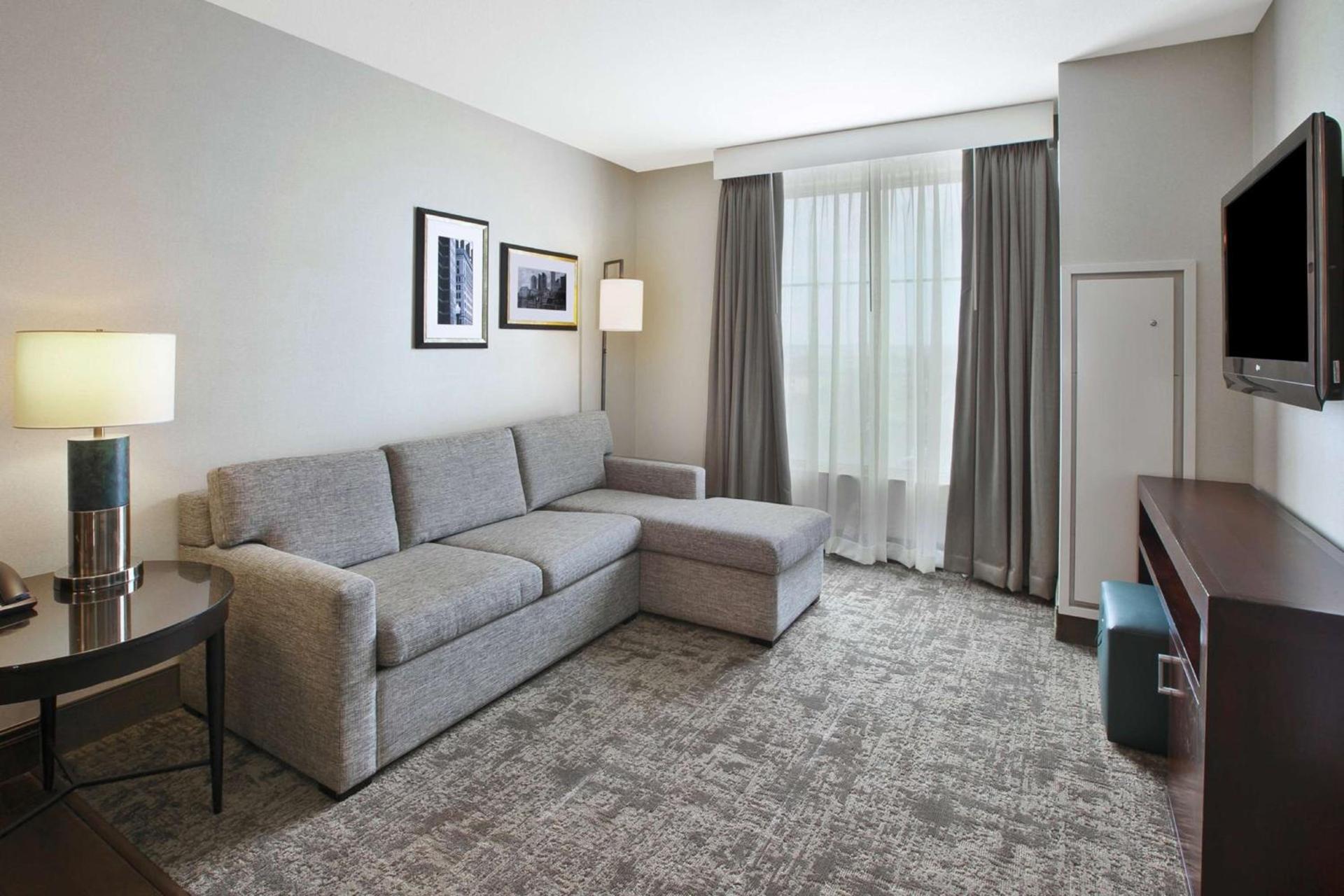 Embassy Suites Columbus - Airport photo 47