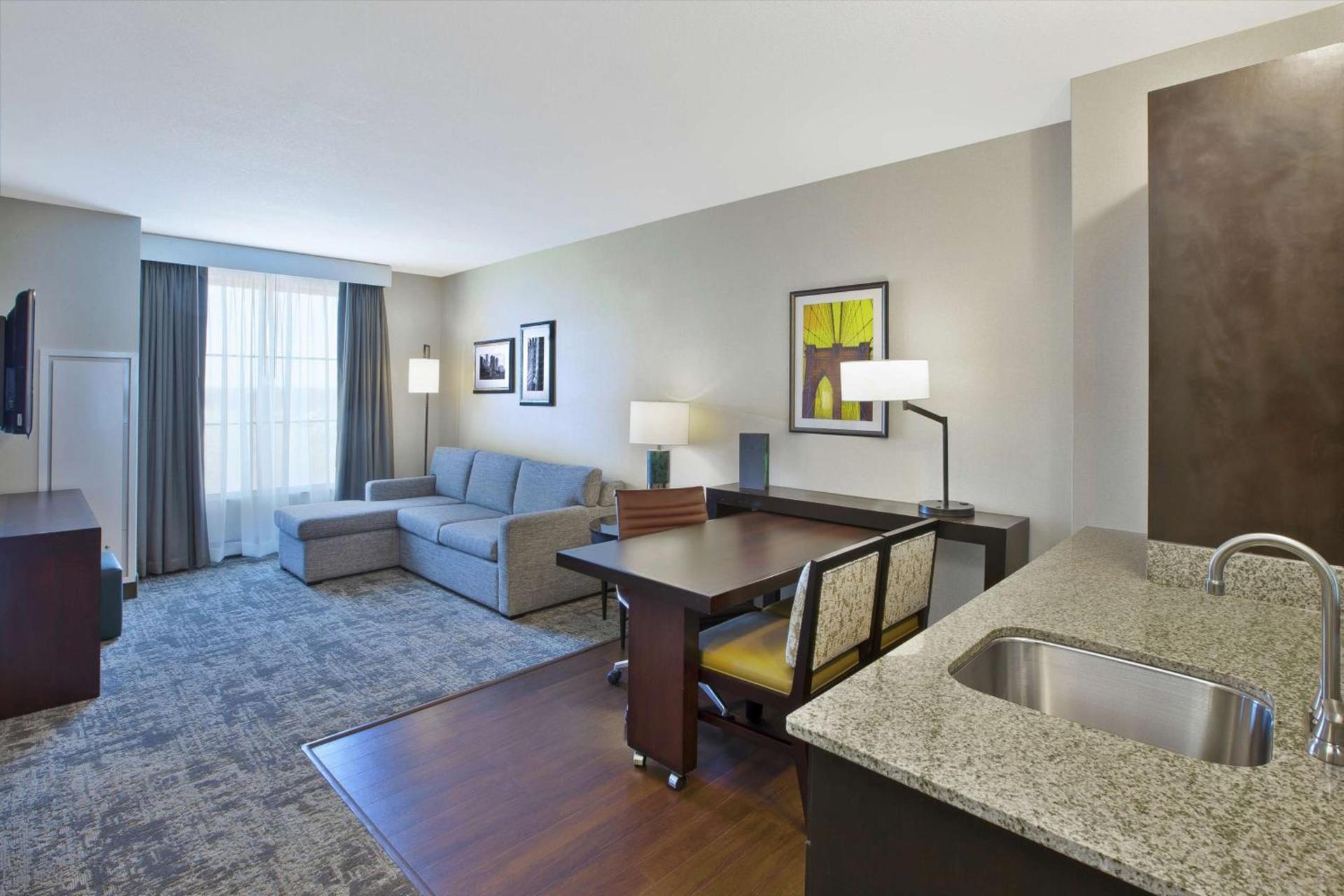 Embassy Suites Columbus - Airport photo 33