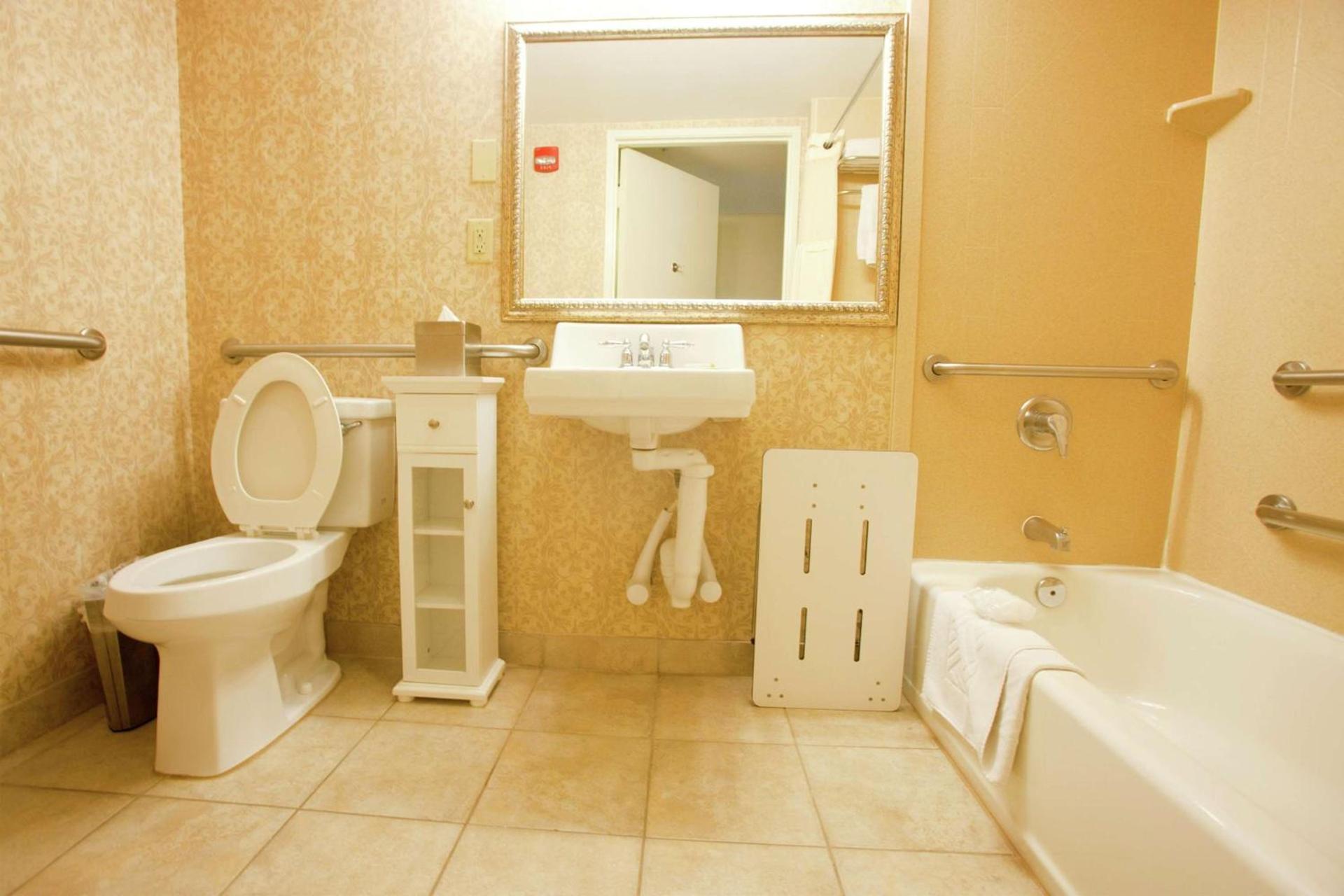 Wyndham Midland Downtown photo 27