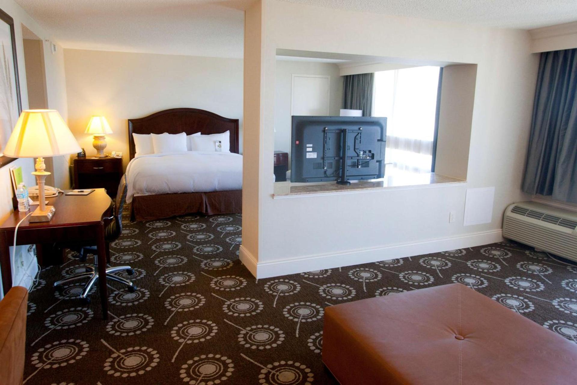 Wyndham Midland Downtown photo 29
