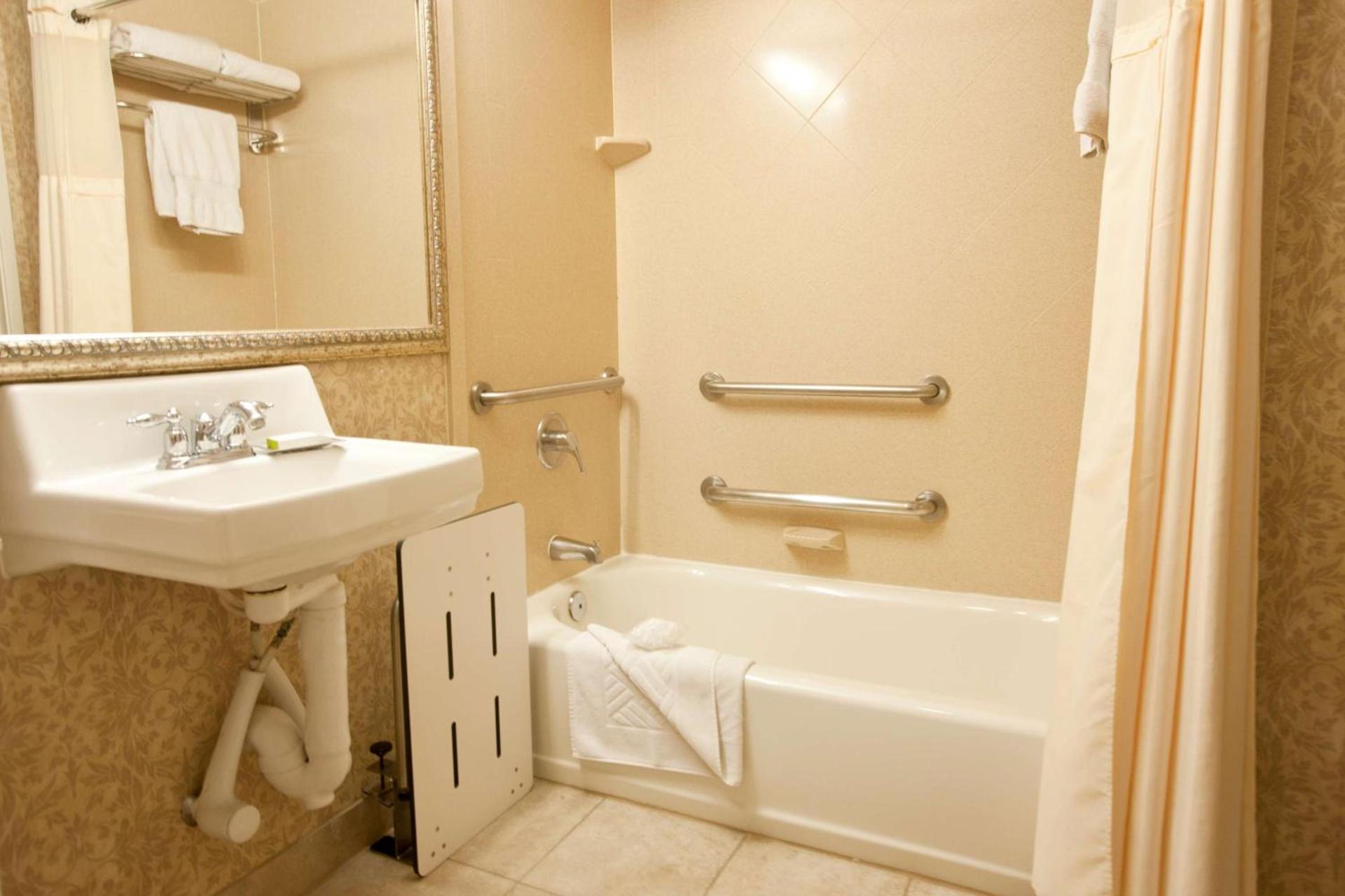 Wyndham Midland Downtown photo 33