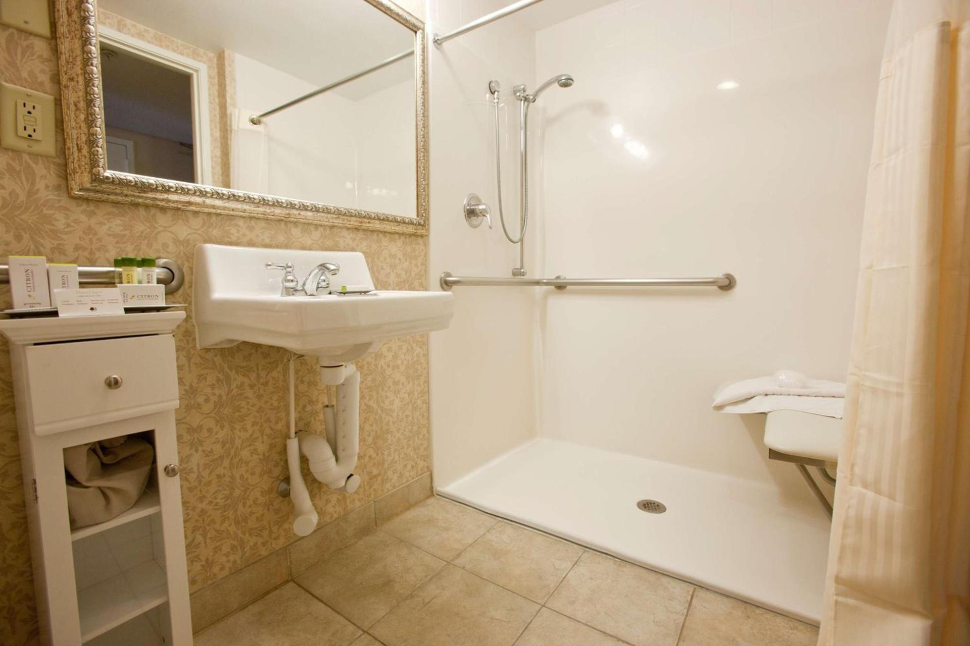 Wyndham Midland Downtown photo 37