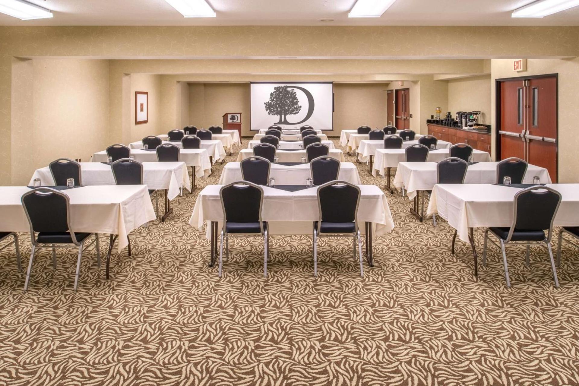 DoubleTree by Hilton Portland - Beaverton photo 15