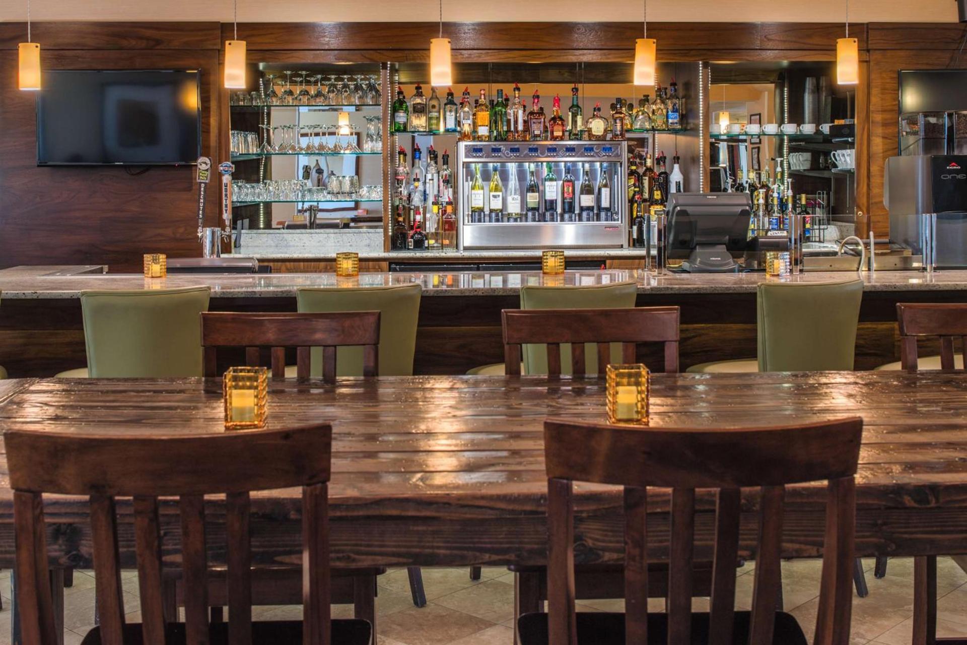 DoubleTree by Hilton Portland - Beaverton photo 18