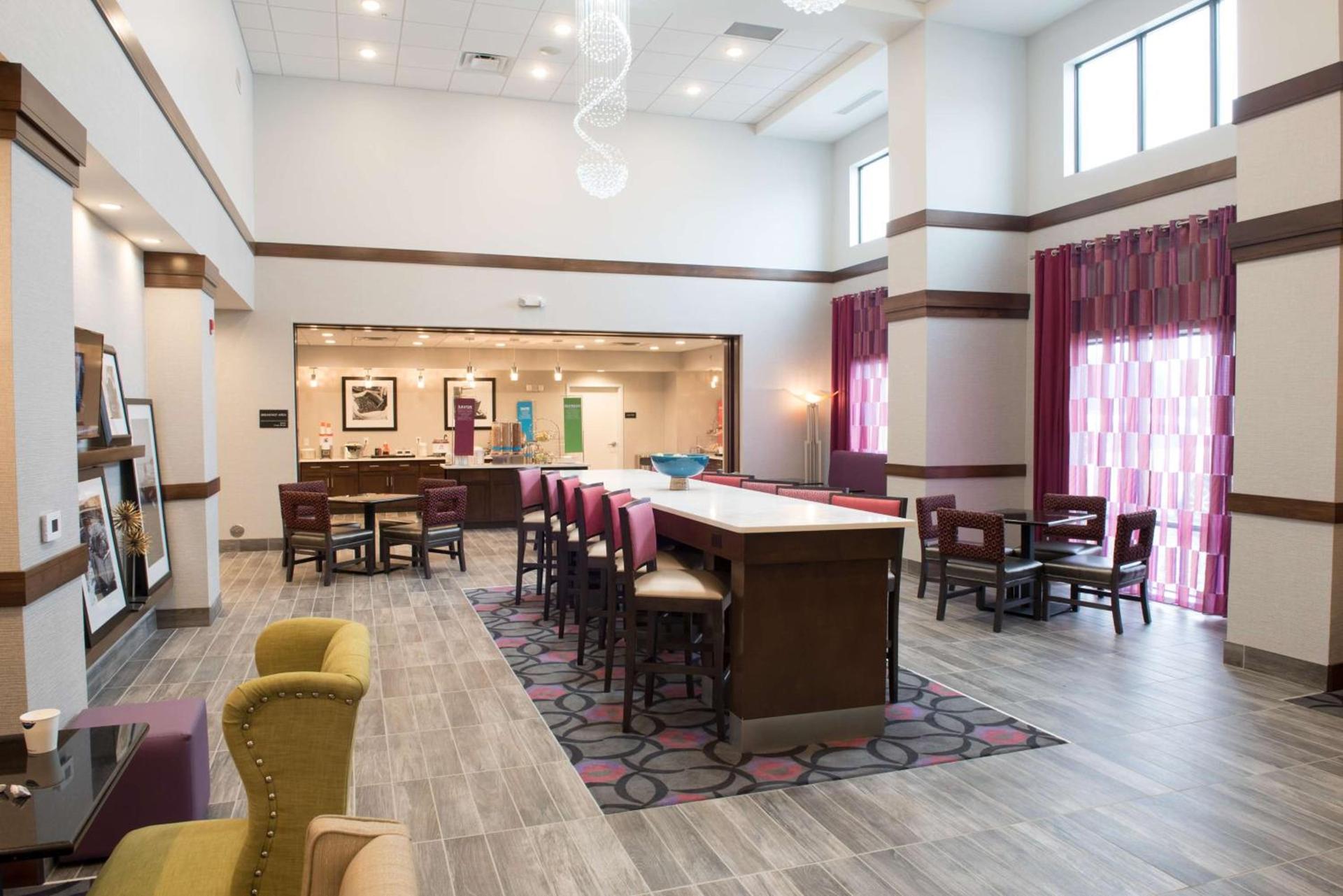 Hampton Inn & Suites Bay City photo 4