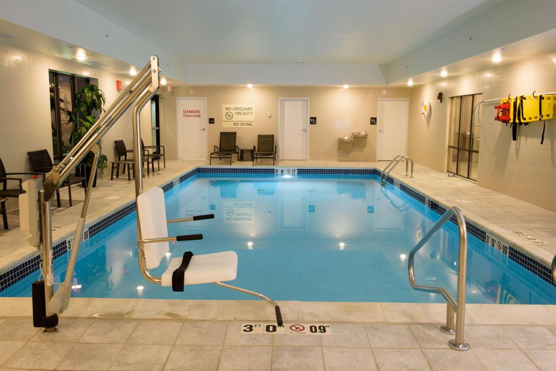 Hampton Inn & Suites Bay City photo 9
