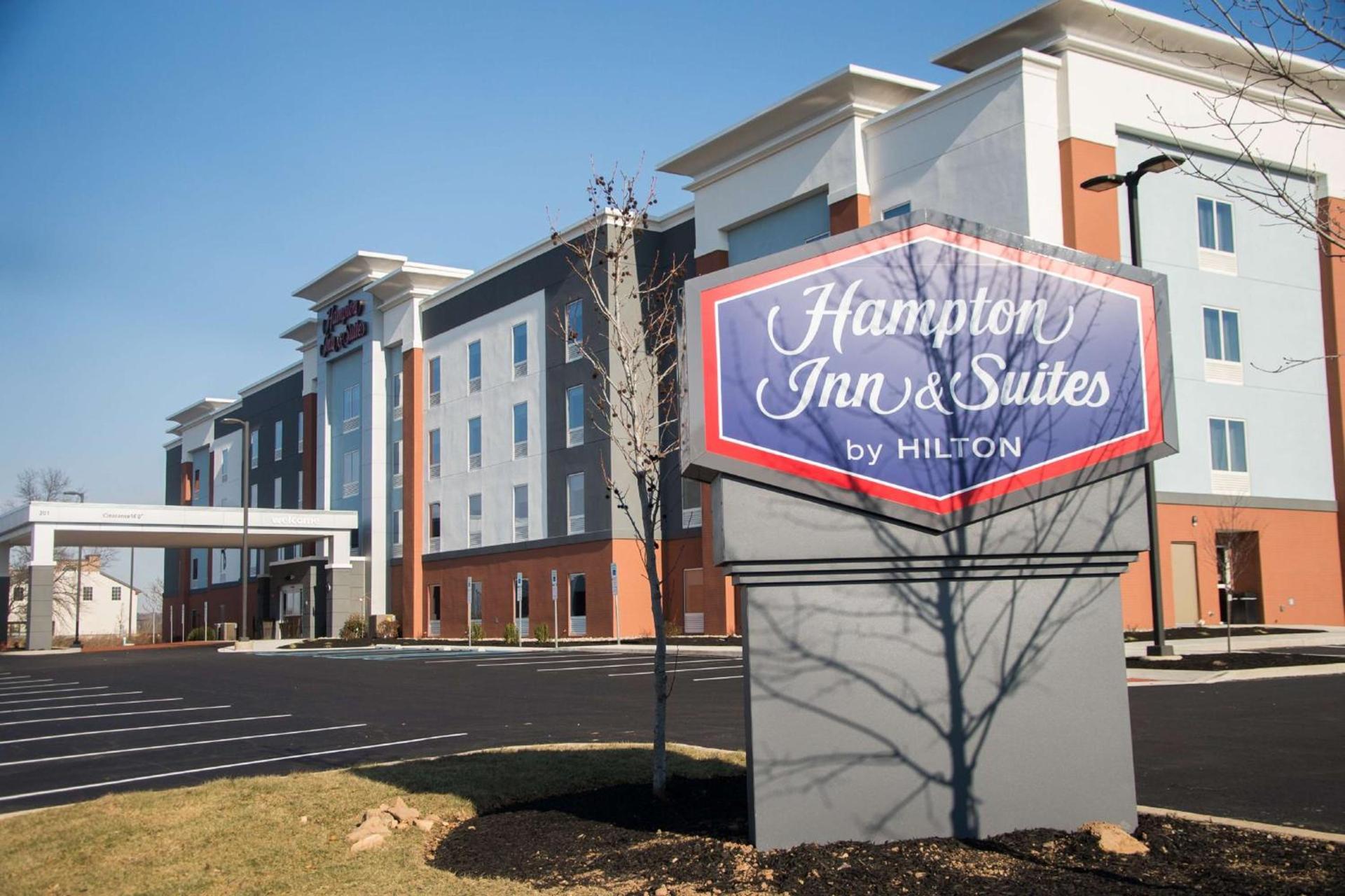 Hampton Inn & Suites Warrington Horsham photo 1