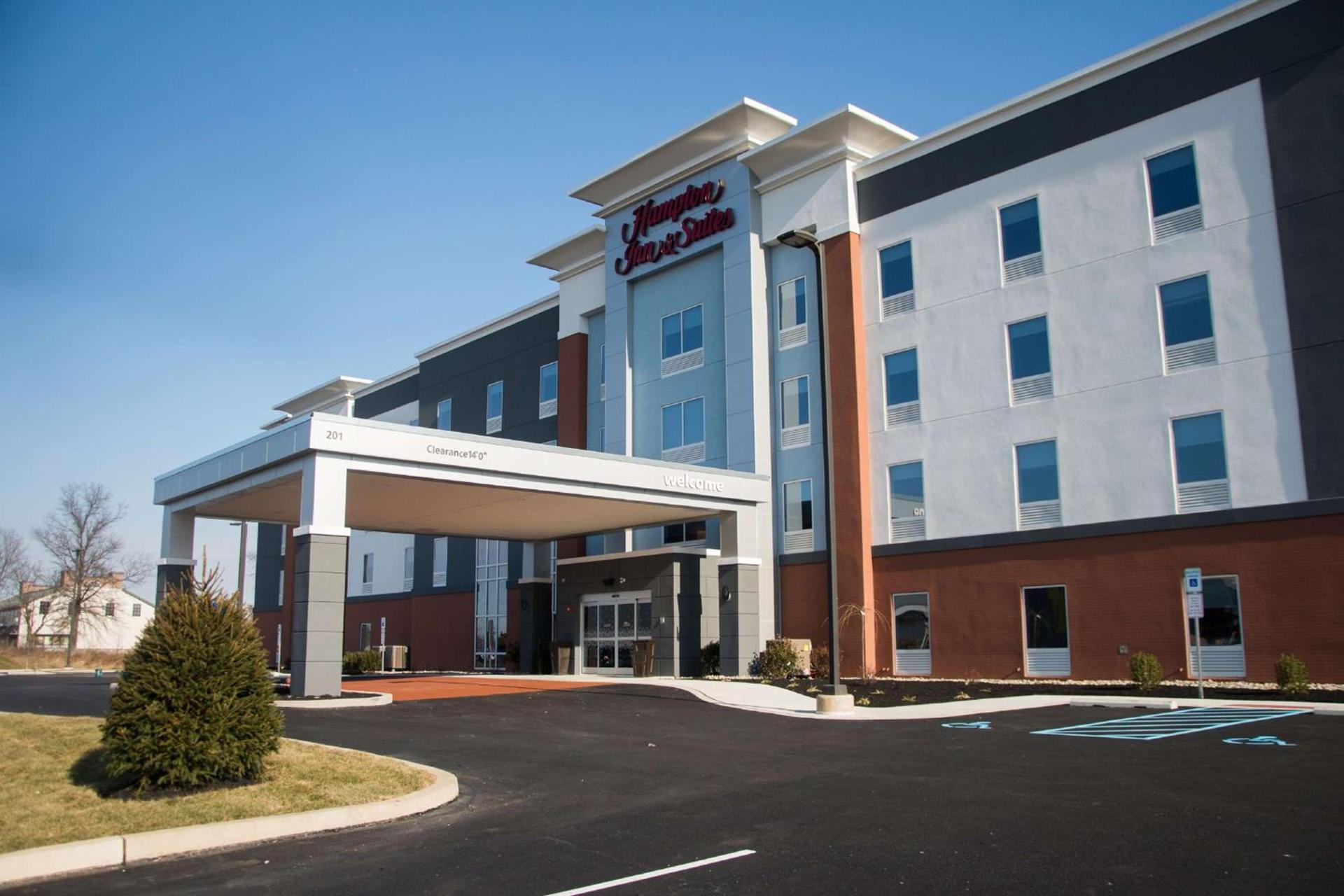 Hampton Inn & Suites Warrington Horsham photo 2