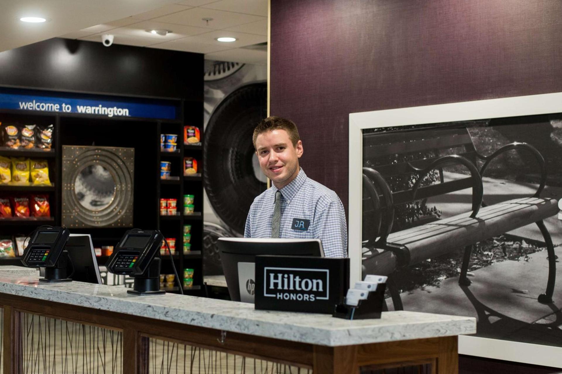 Hampton Inn & Suites Warrington Horsham photo 4