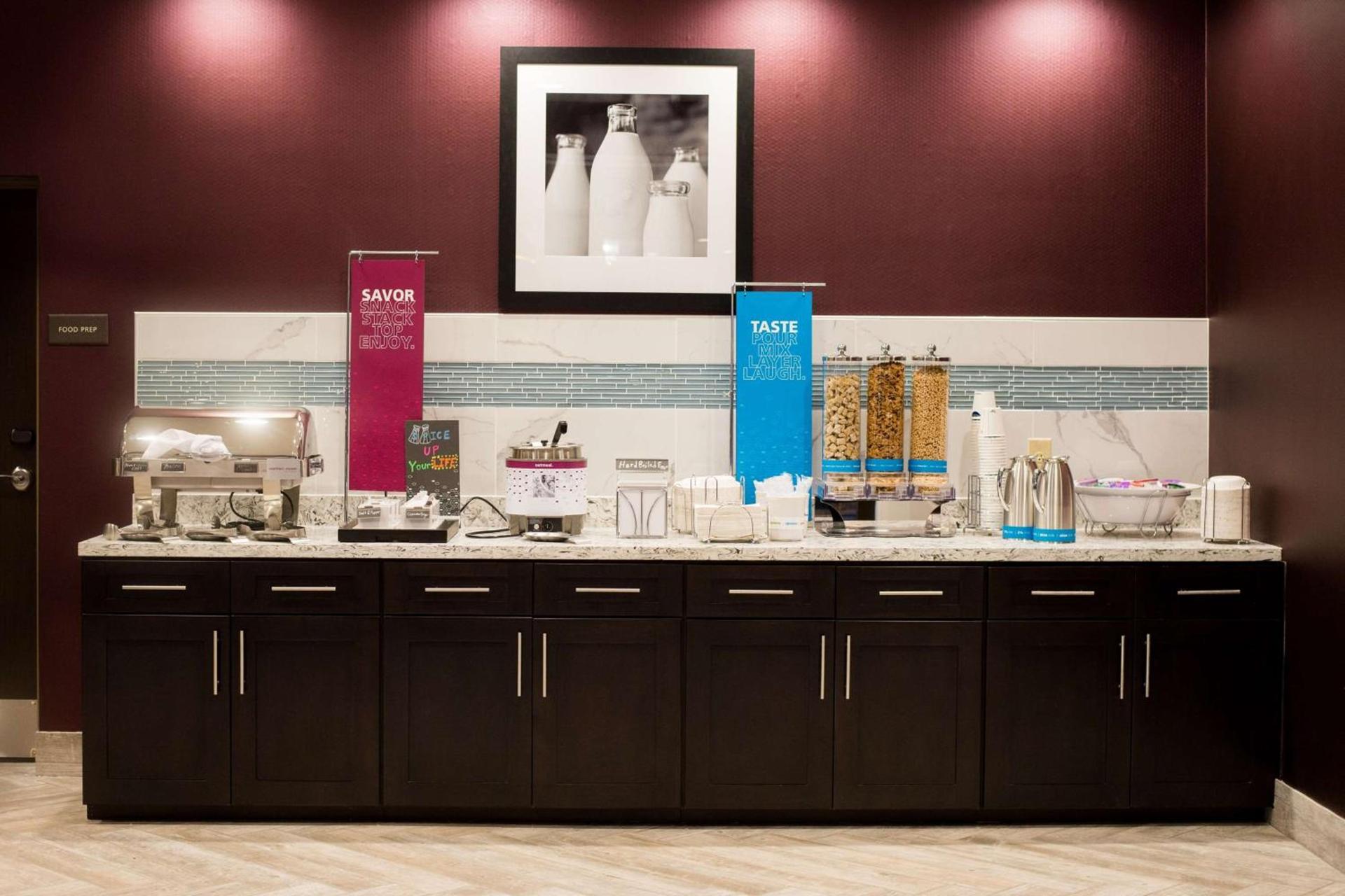 Hampton Inn & Suites Warrington Horsham photo 9