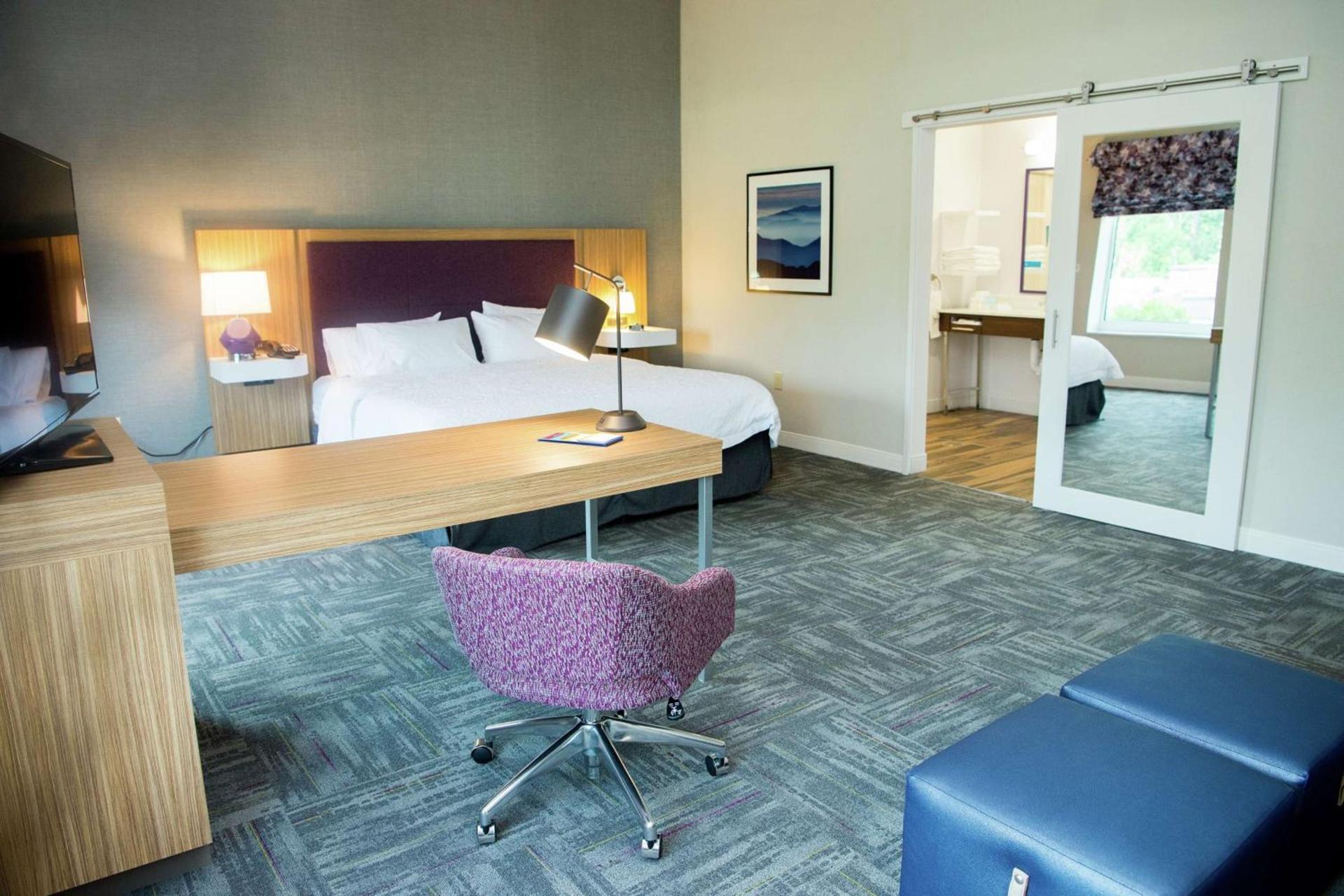 Hampton Inn & Suites Warrington Horsham photo 14