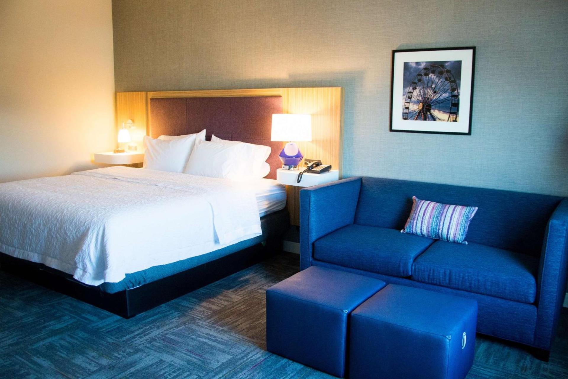 Hampton Inn & Suites Warrington Horsham photo 24