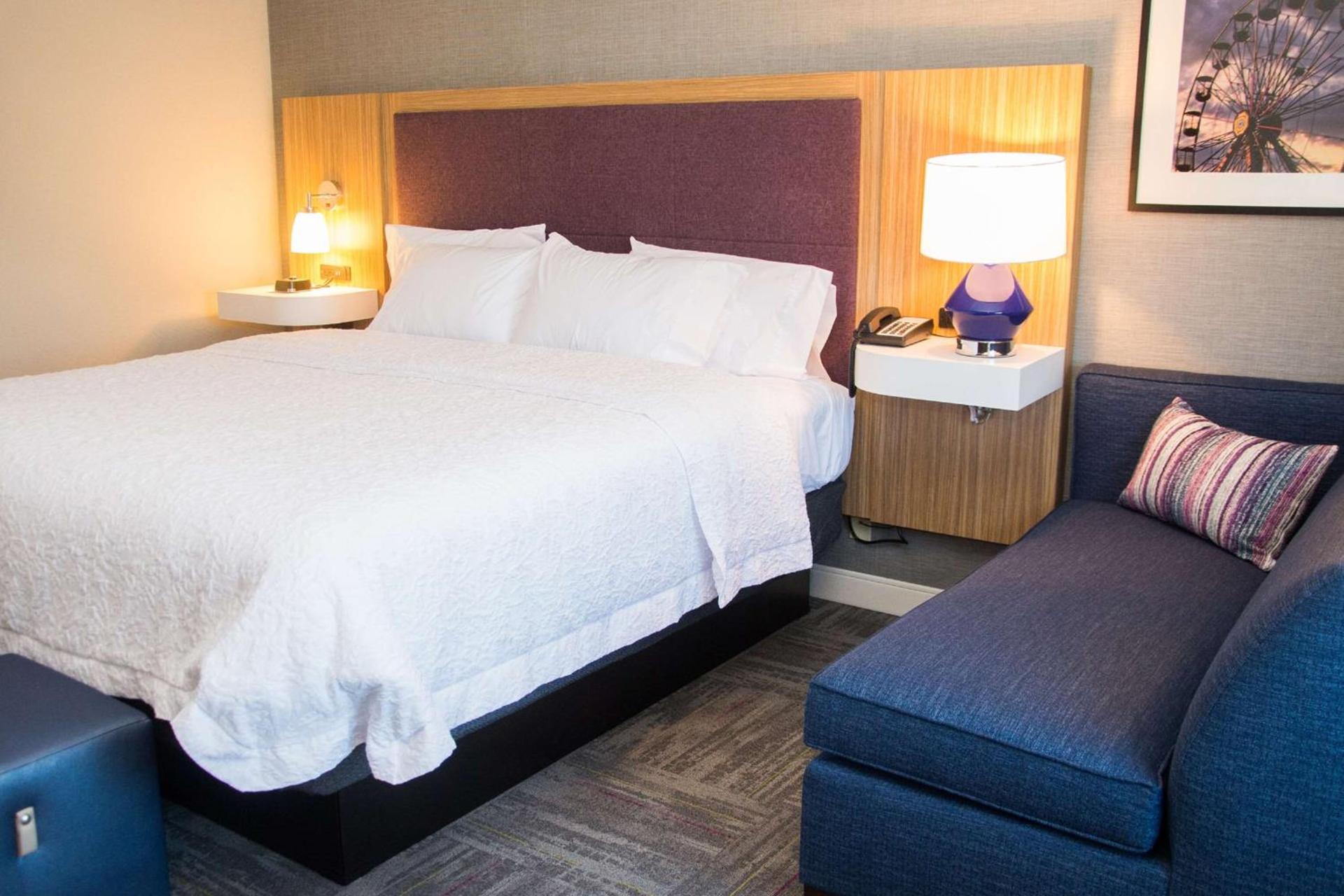 Hampton Inn & Suites Warrington Horsham photo 26