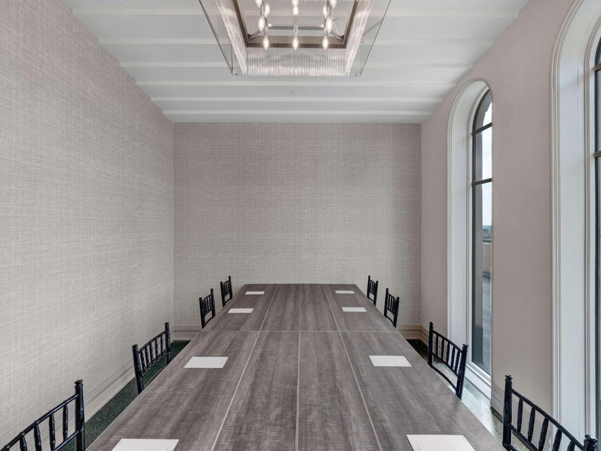 Tulsa Club Hotel Curio Collection By Hilton photo 39