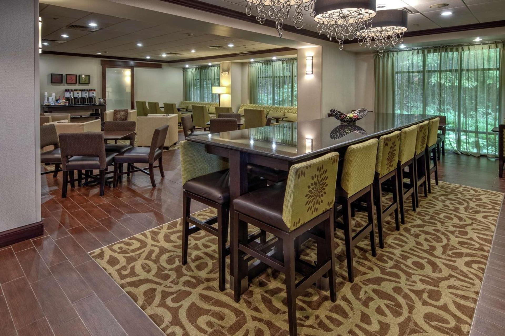 Hampton Inn Cambridge photo 3